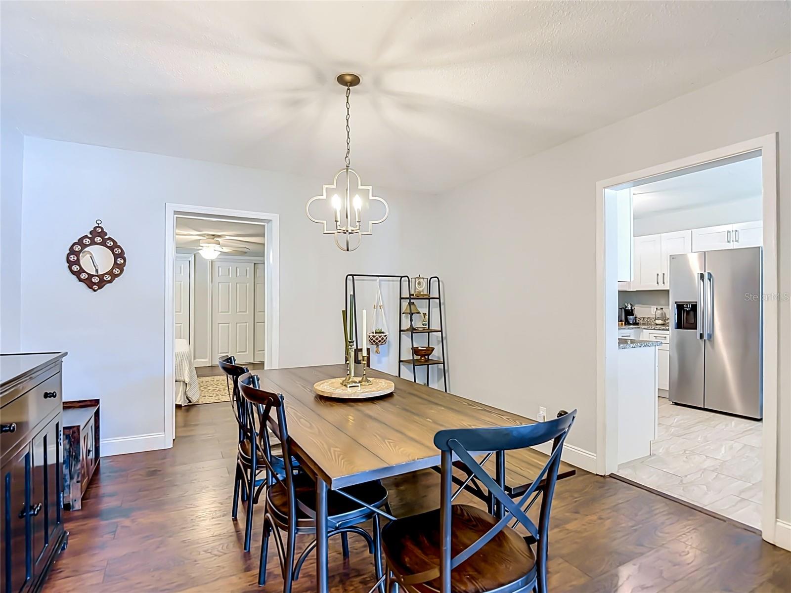 135 CONNIE AVE, TAMPA, FL — photo 8