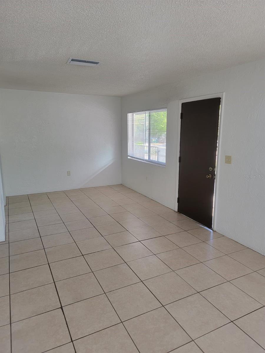1216 KENNEDY RD #4, DAYTONA BEACH, FL — photo 2