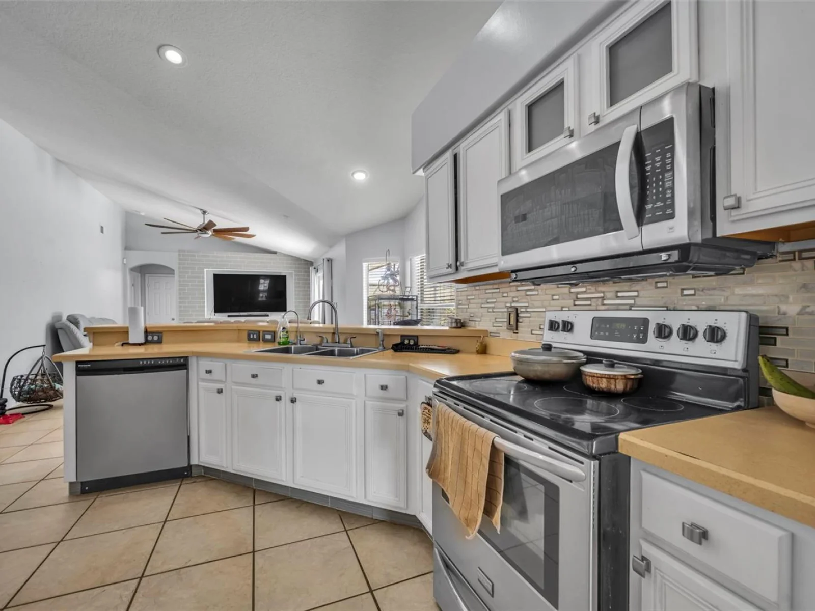 15115 GREATER GROVES BLVD, CLERMONT, FL — photo 36