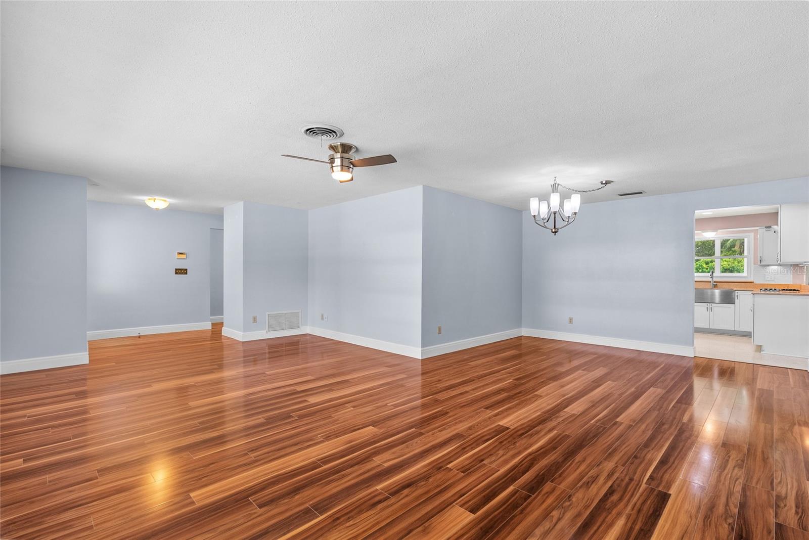 1341 RANCHWOOD DR, CLEARWATER, FL — photo 5