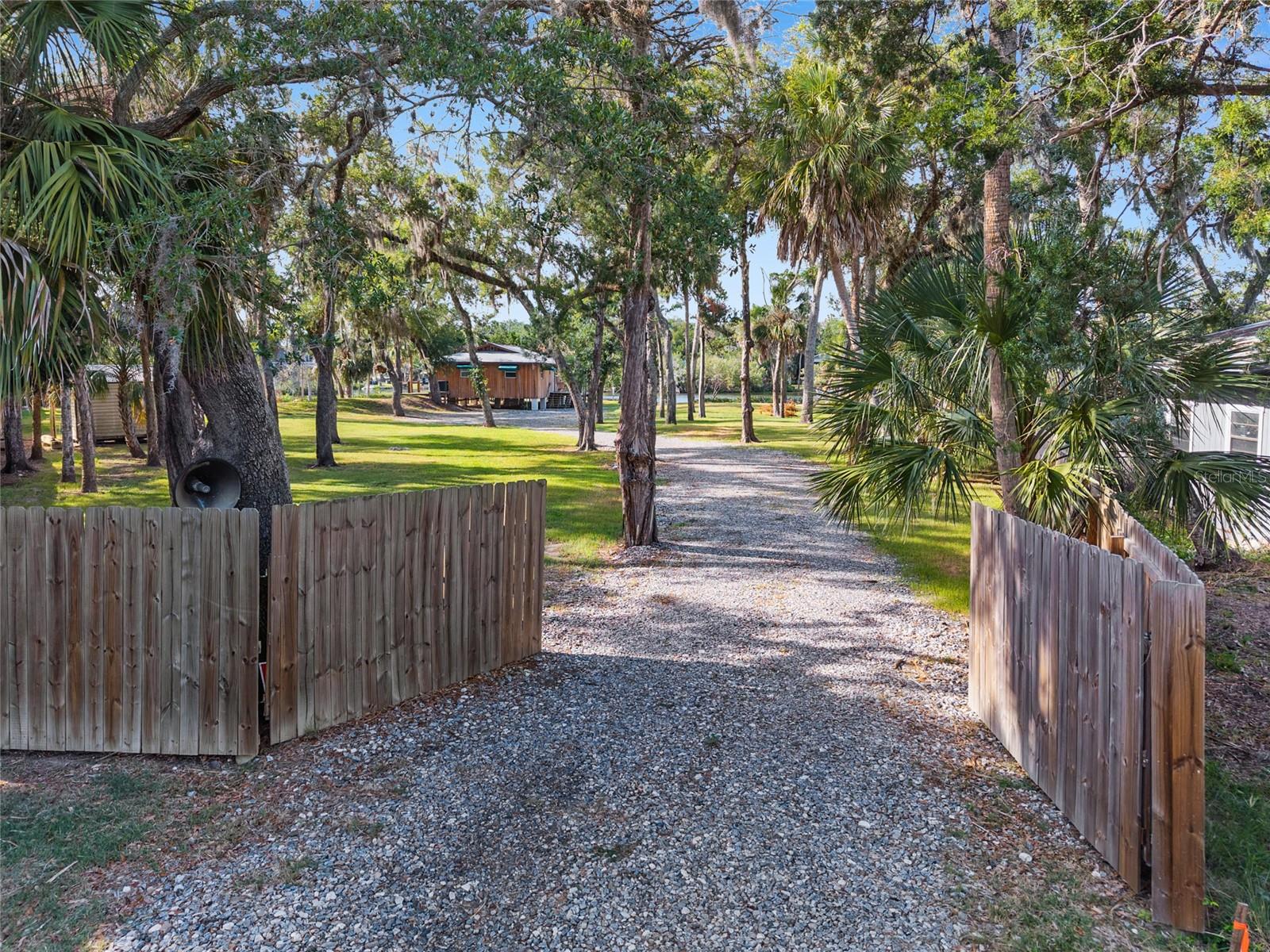 1326 S ESTUARY, CRYSTAL RIVER, FL — photo 8