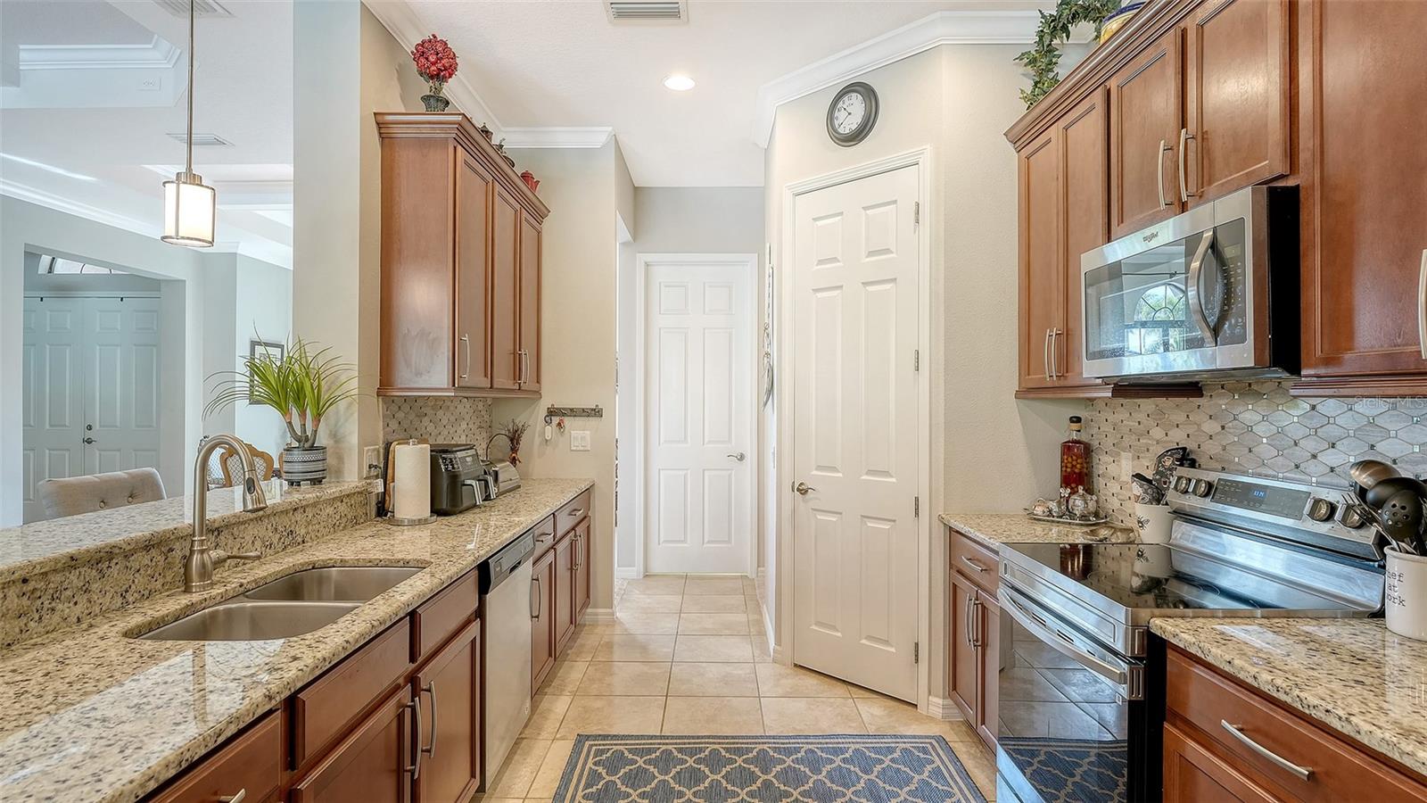 1043 145TH STREET CIR NE, BRADENTON, FL — photo 11