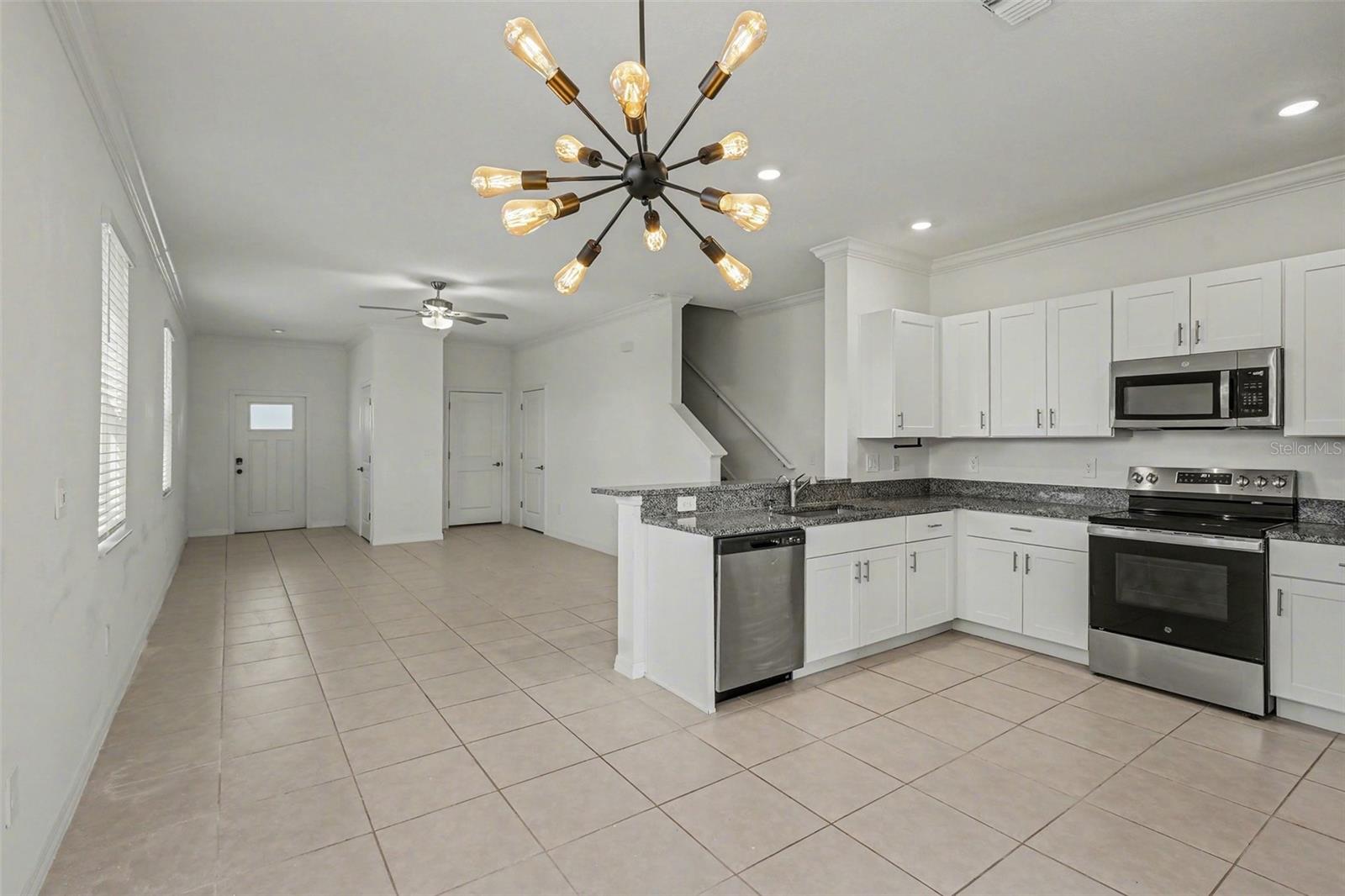 36456 WELL HILL WAY, ZEPHYRHILLS, FL — photo 8