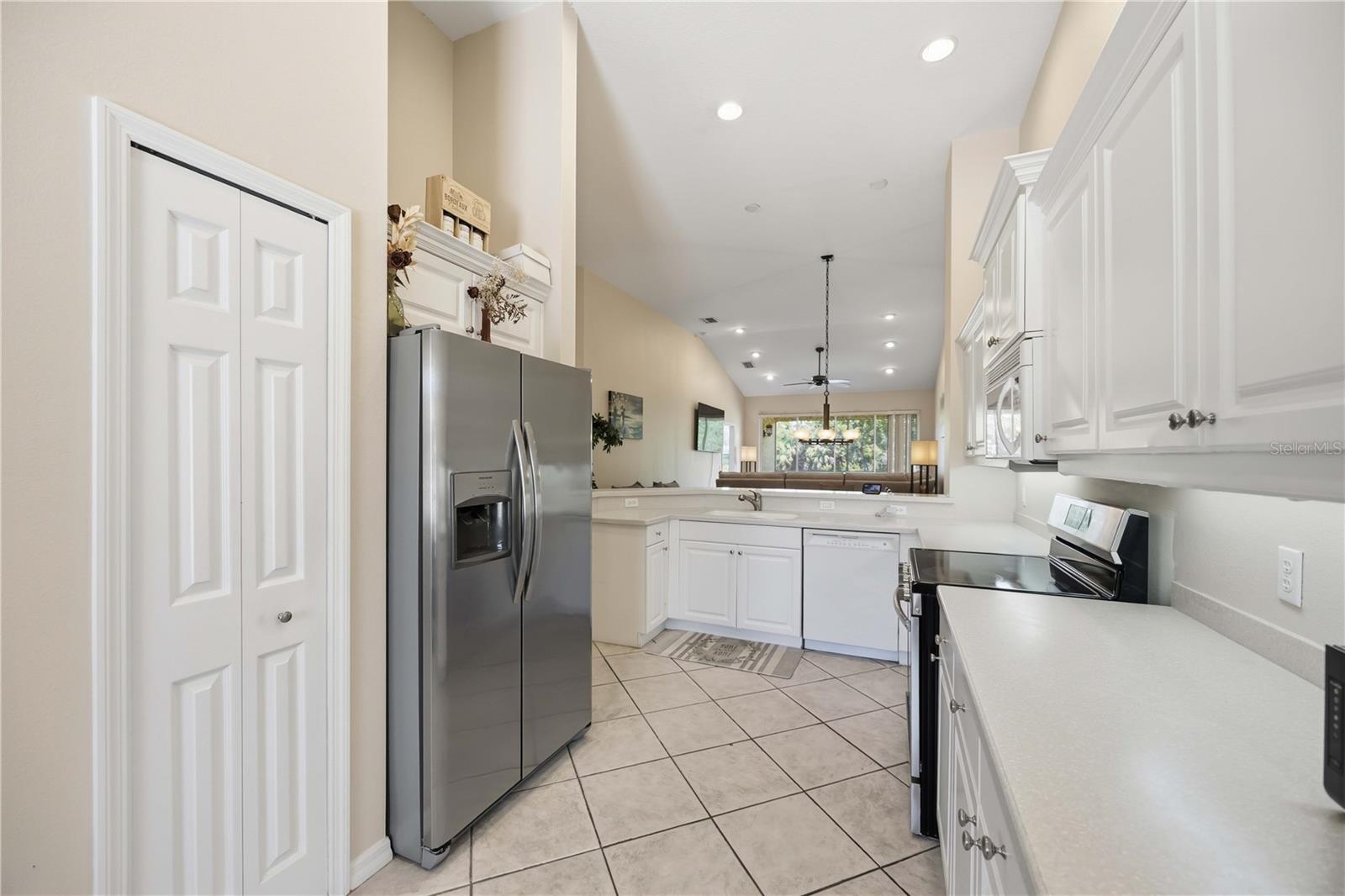 5629 KEY LARGO CT #B06, BRADENTON, FL — photo 17