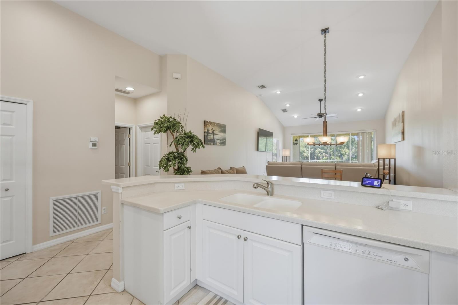 5629 KEY LARGO CT #B06, BRADENTON, FL — photo 20