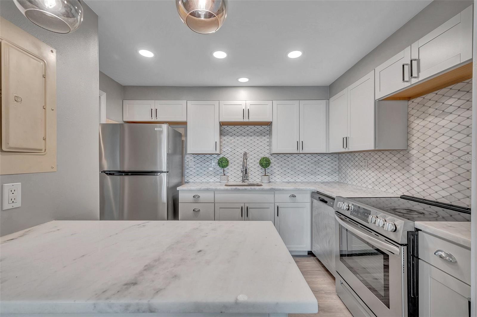 400 64TH AVE #907 W, ST PETE BEACH, FL — photo 11