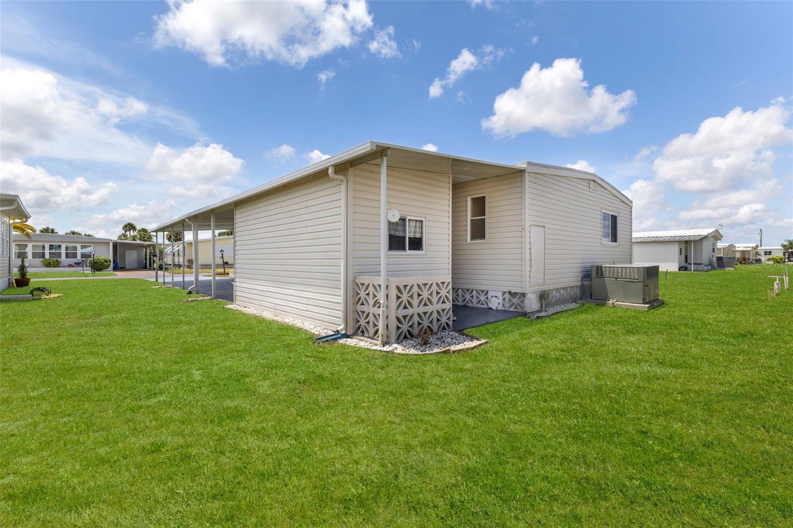322 ROBALO, NORTH PORT, FL — photo 26