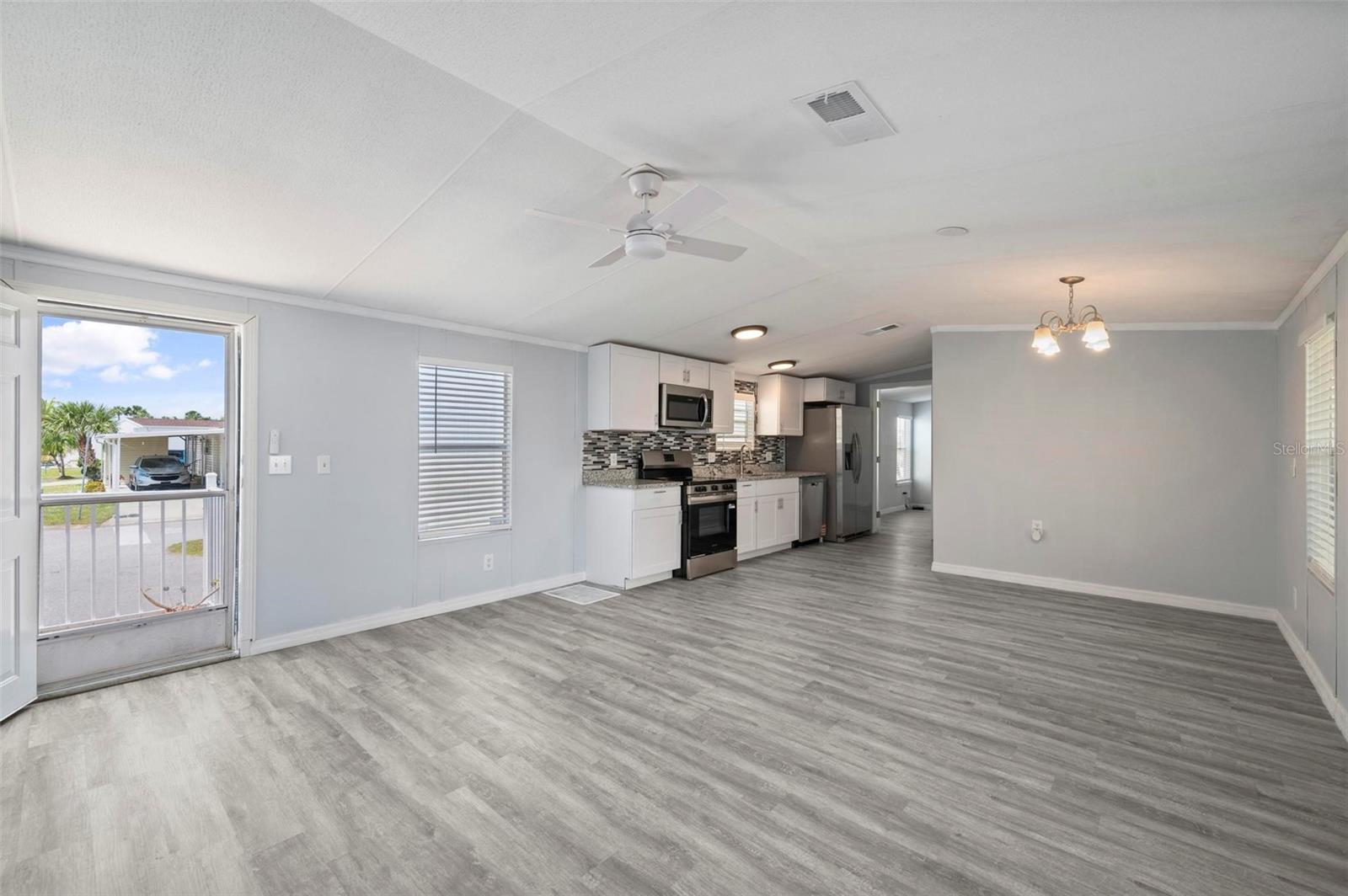 1000 KINGS HWY #101, PORT CHARLOTTE, FL — photo 4