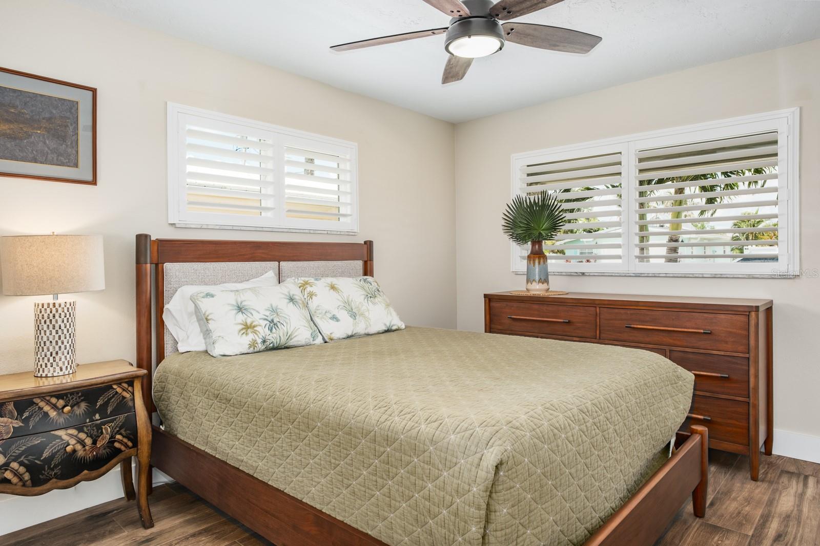 11400 8TH ST E, TREASURE ISLAND, FL — photo 26