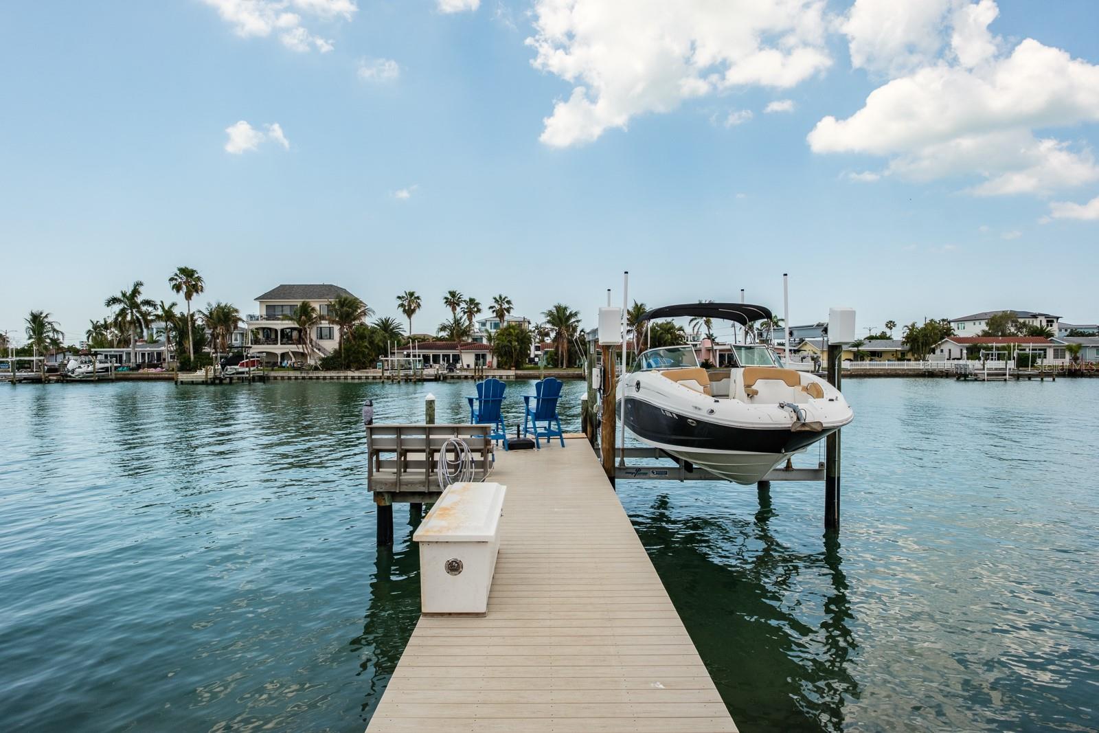 11400 8TH ST E, TREASURE ISLAND, FL — photo 34
