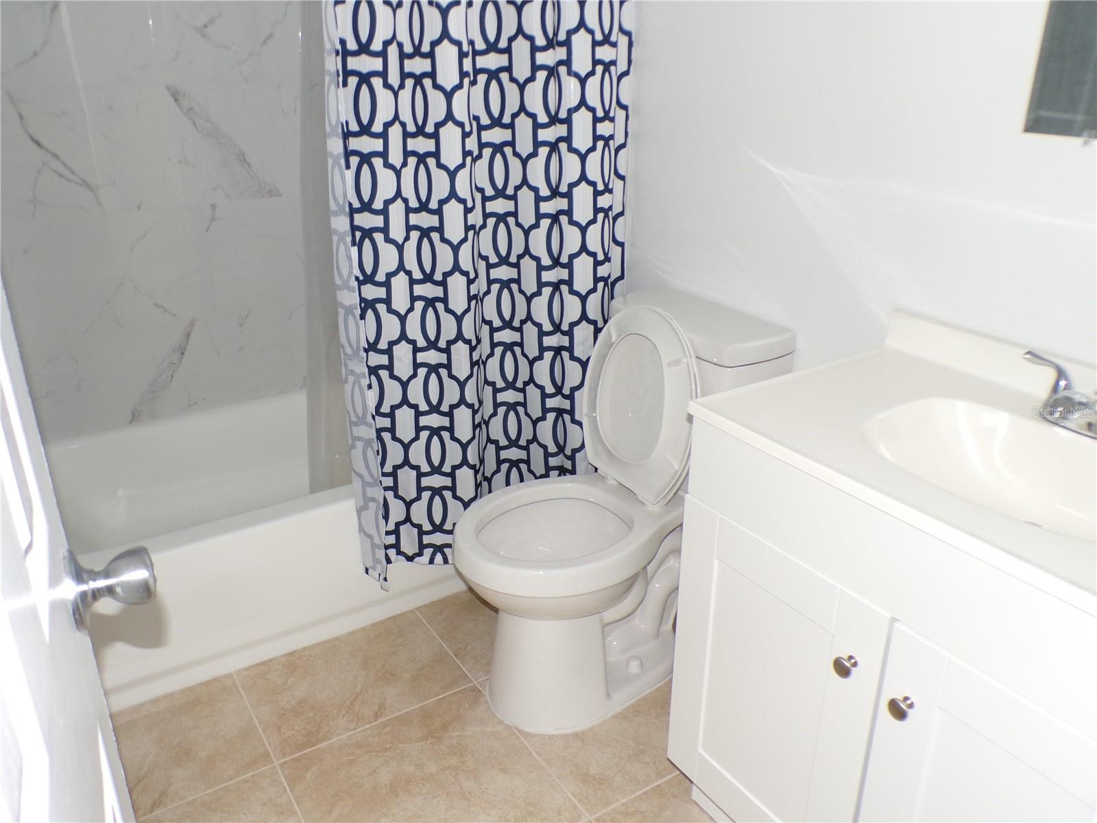 1258 BARBARA DR #106, VENICE, FL — photo 8