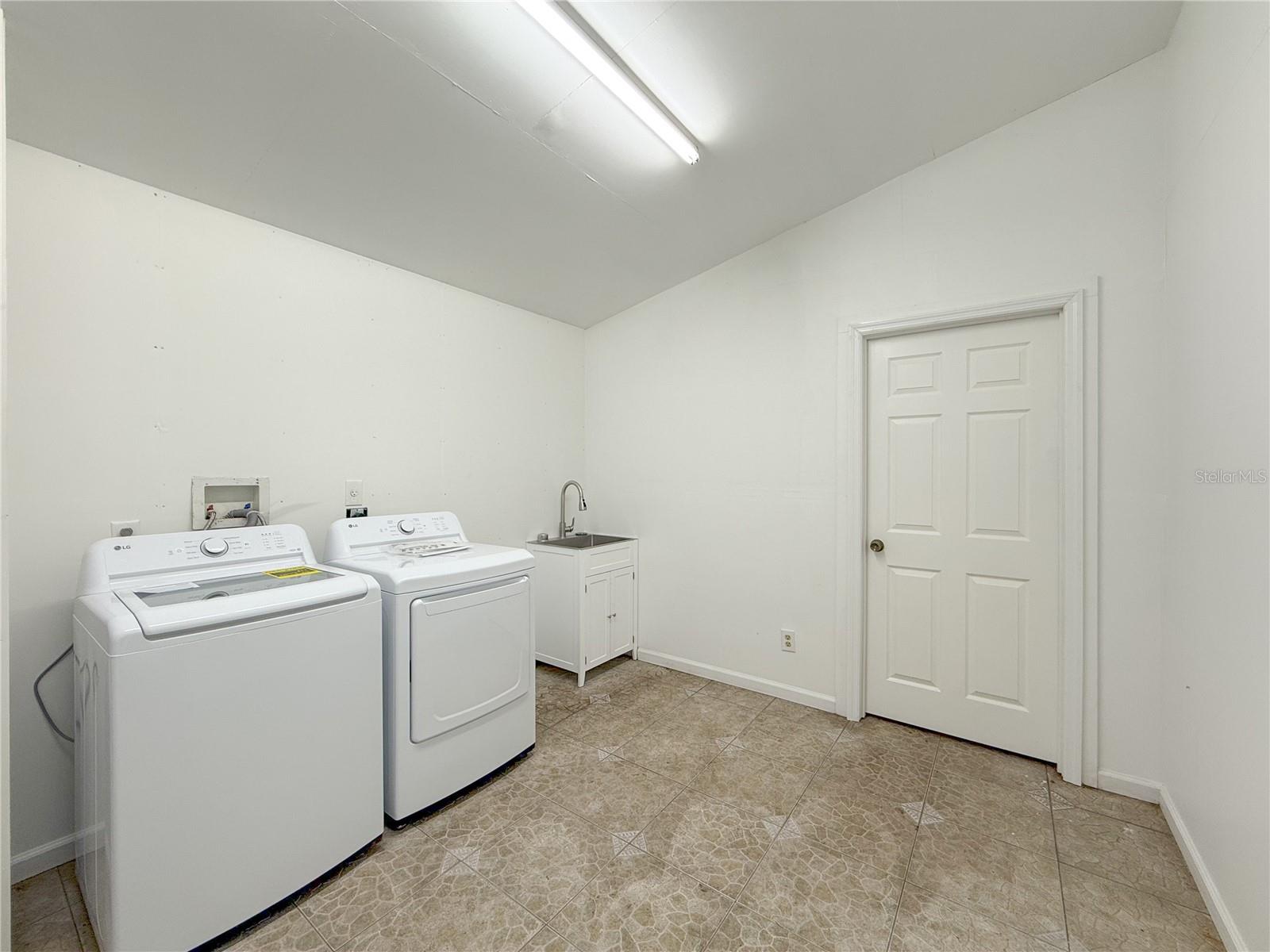 2827 SANCTUARY LN, WINTER GARDEN, FL — photo 56