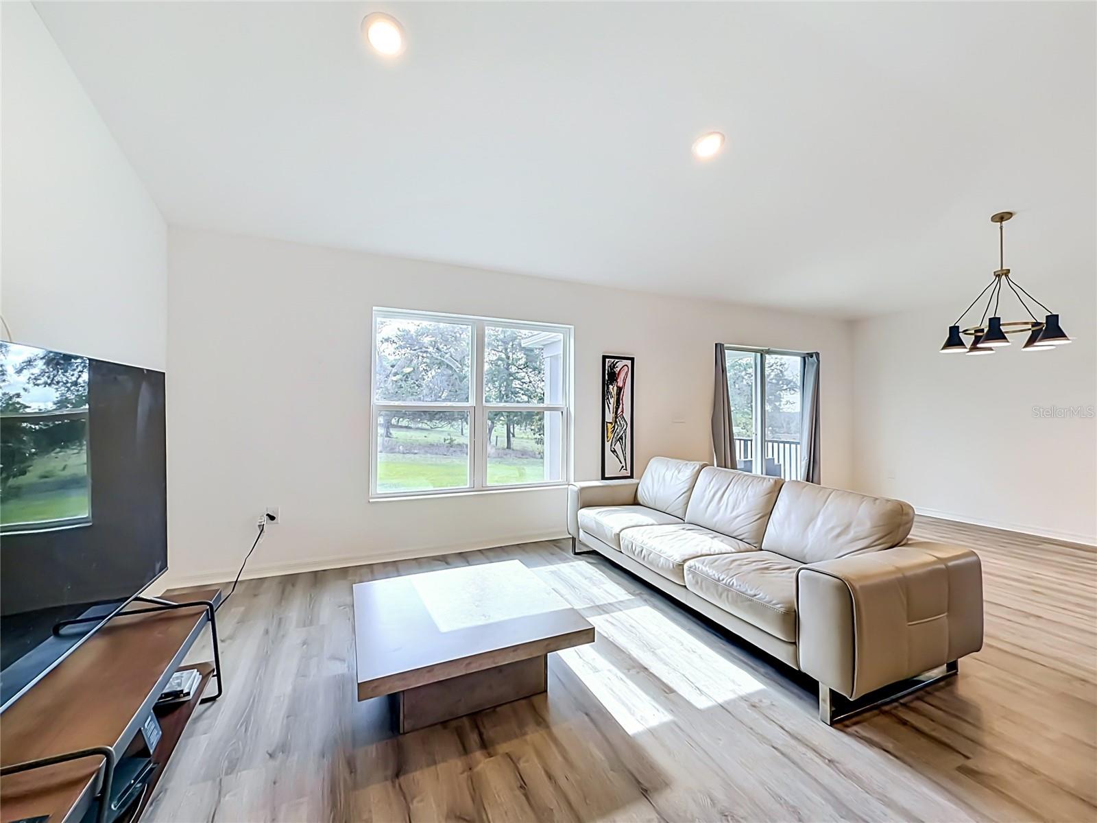 1507 GERANIUM DR, MASCOTTE, FL — photo 7