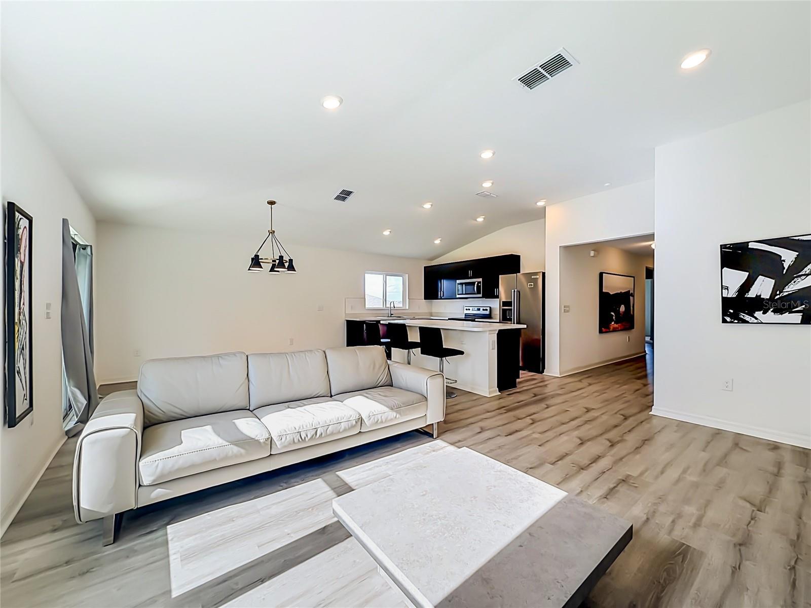 1507 GERANIUM DR, MASCOTTE, FL — photo 13