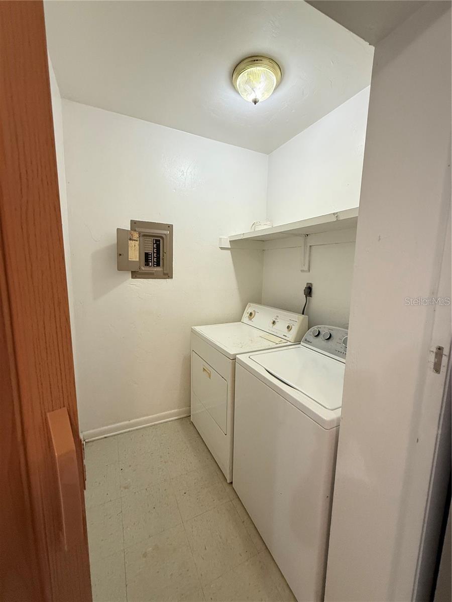 615 SW 11TH LN #D, GAINESVILLE, FL — photo 11