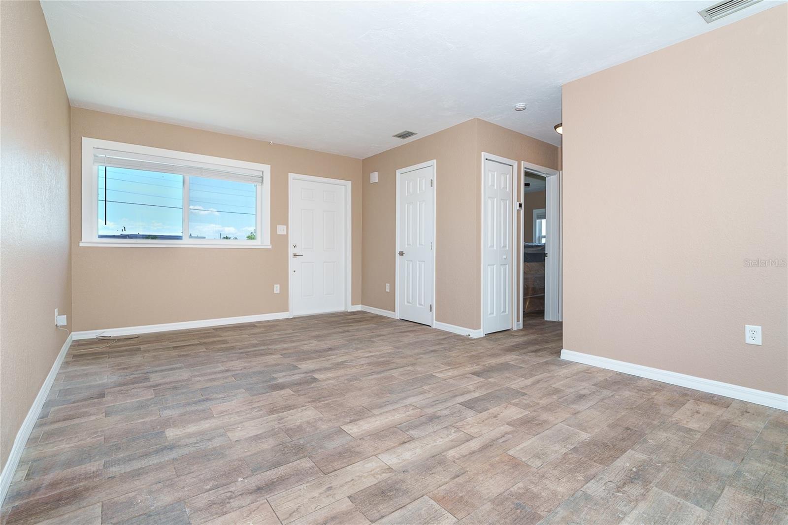 138 BUCKEYE AVE NW, PORT CHARLOTTE, FL — photo 4
