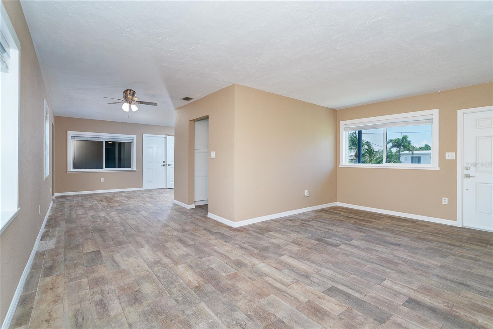 138 BUCKEYE AVE NW, PORT CHARLOTTE, FL — photo 11