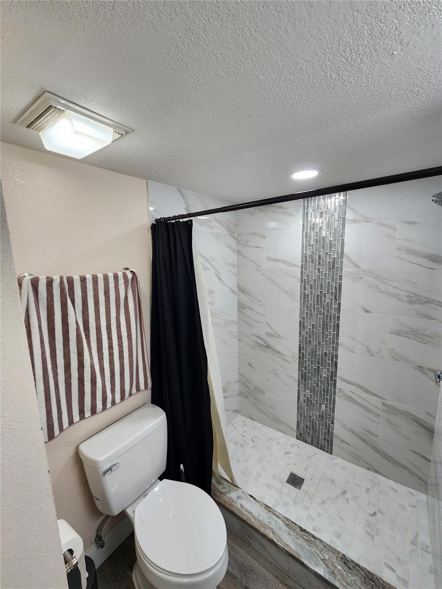 3402 ELLENWOOD LN, TAMPA, FL — photo 8