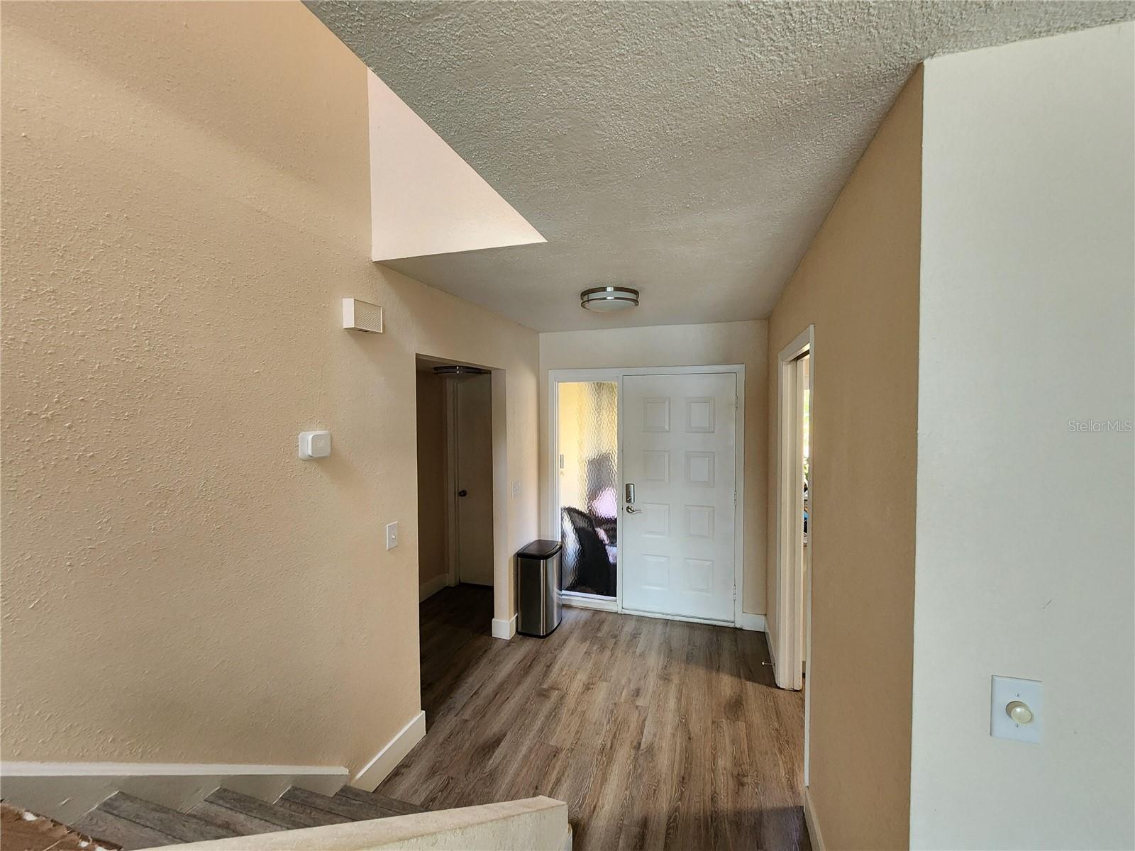 3402 ELLENWOOD LN, TAMPA, FL — photo 13