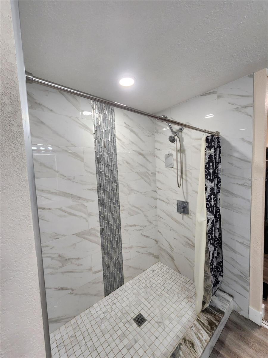 3402 ELLENWOOD LN, TAMPA, FL — photo 31