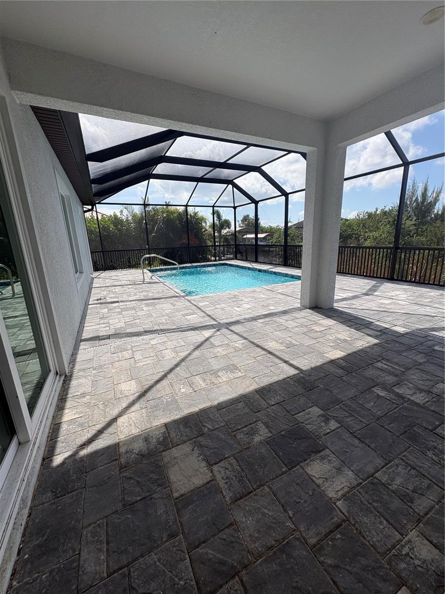 15384 HENNIPEN CIR, PORT CHARLOTTE, FL — photo 18