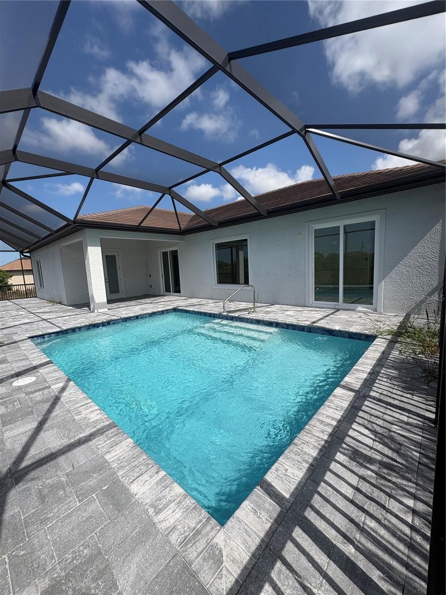 15384 HENNIPEN CIR, PORT CHARLOTTE, FL — photo 19