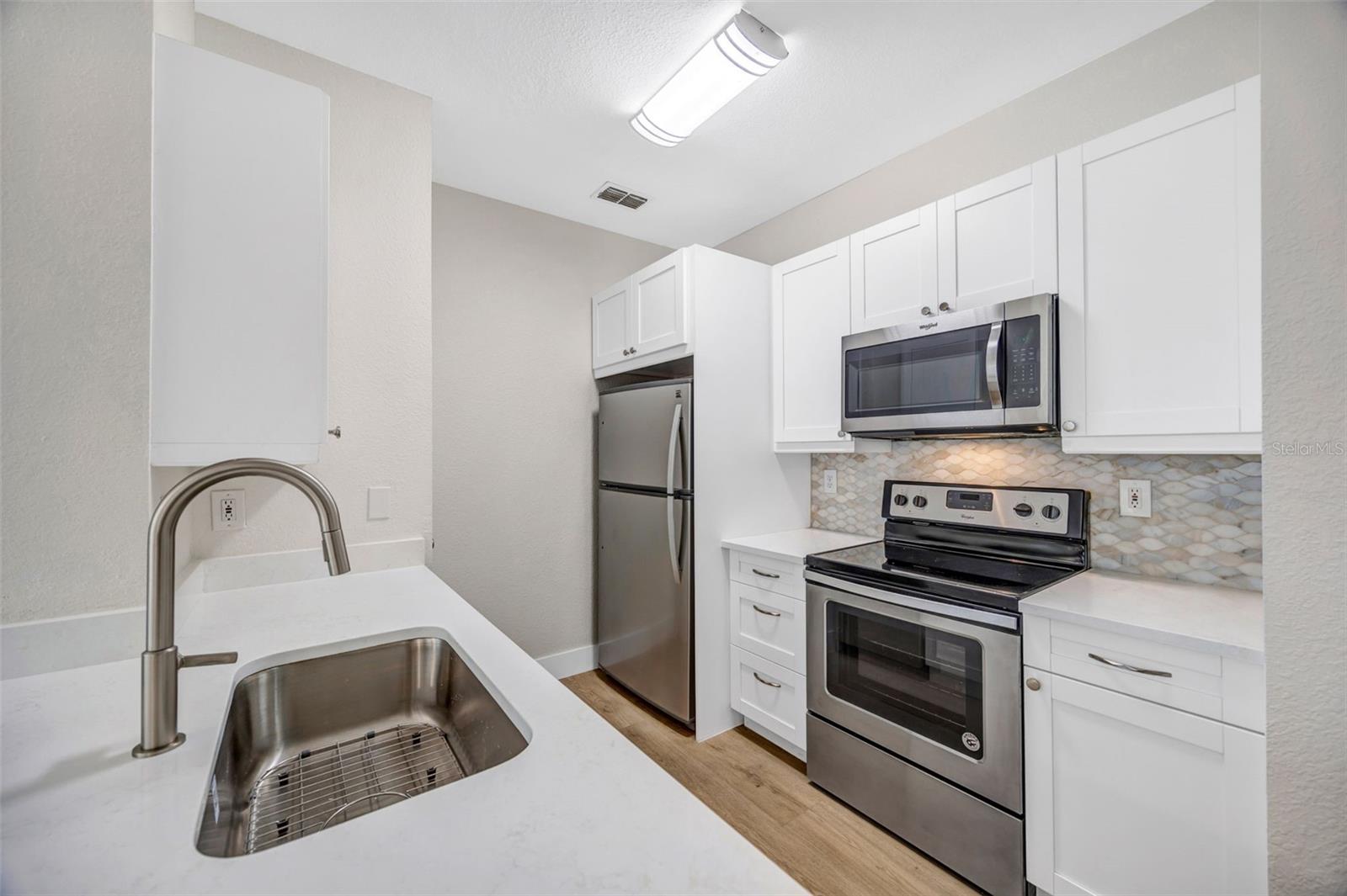 5000 CULBREATH KEY WAY #1-306, TAMPA, FL — photo 10