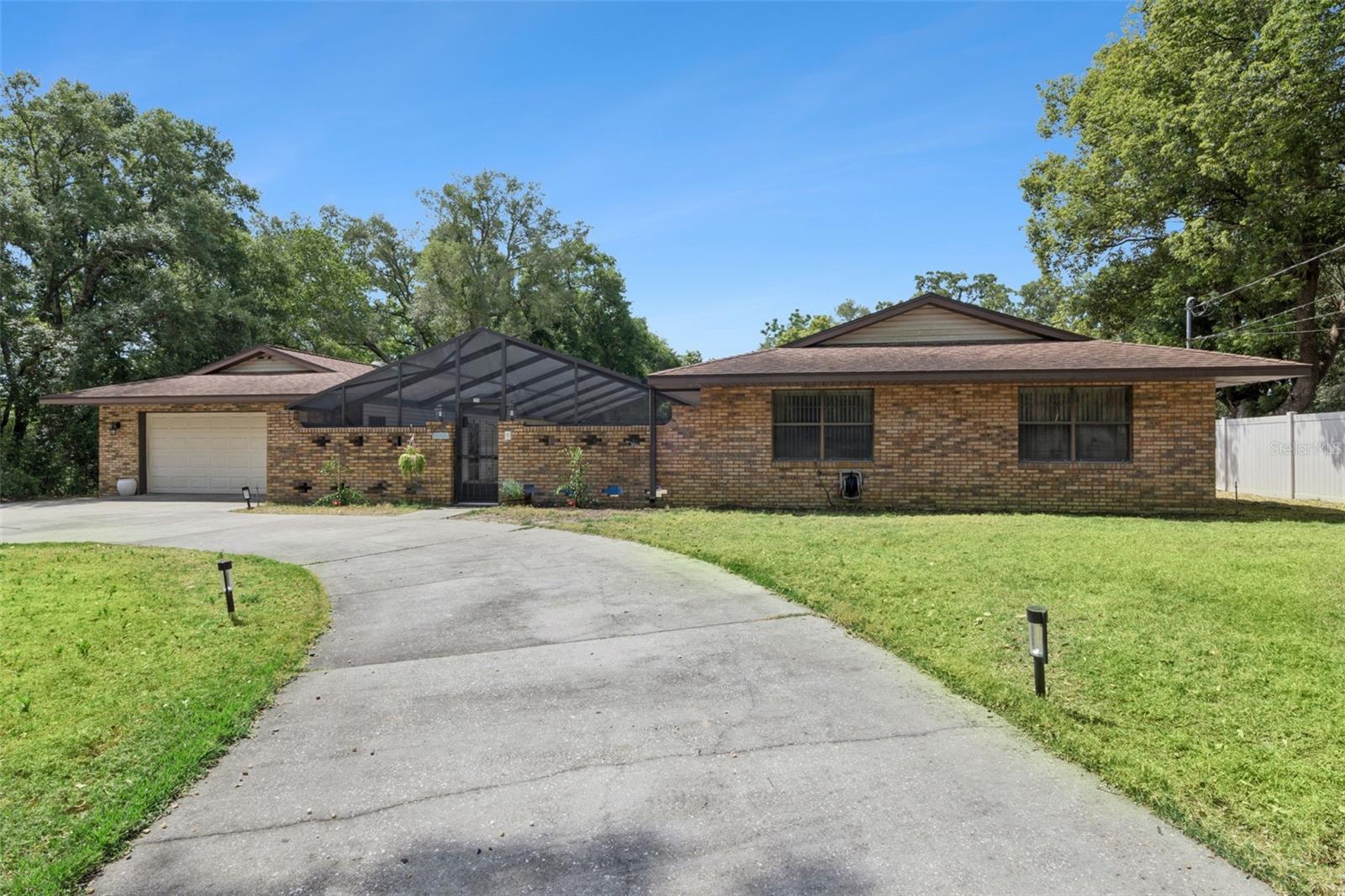 209 E CATAWBA ST, FRUITLAND PARK, FL — photo 4