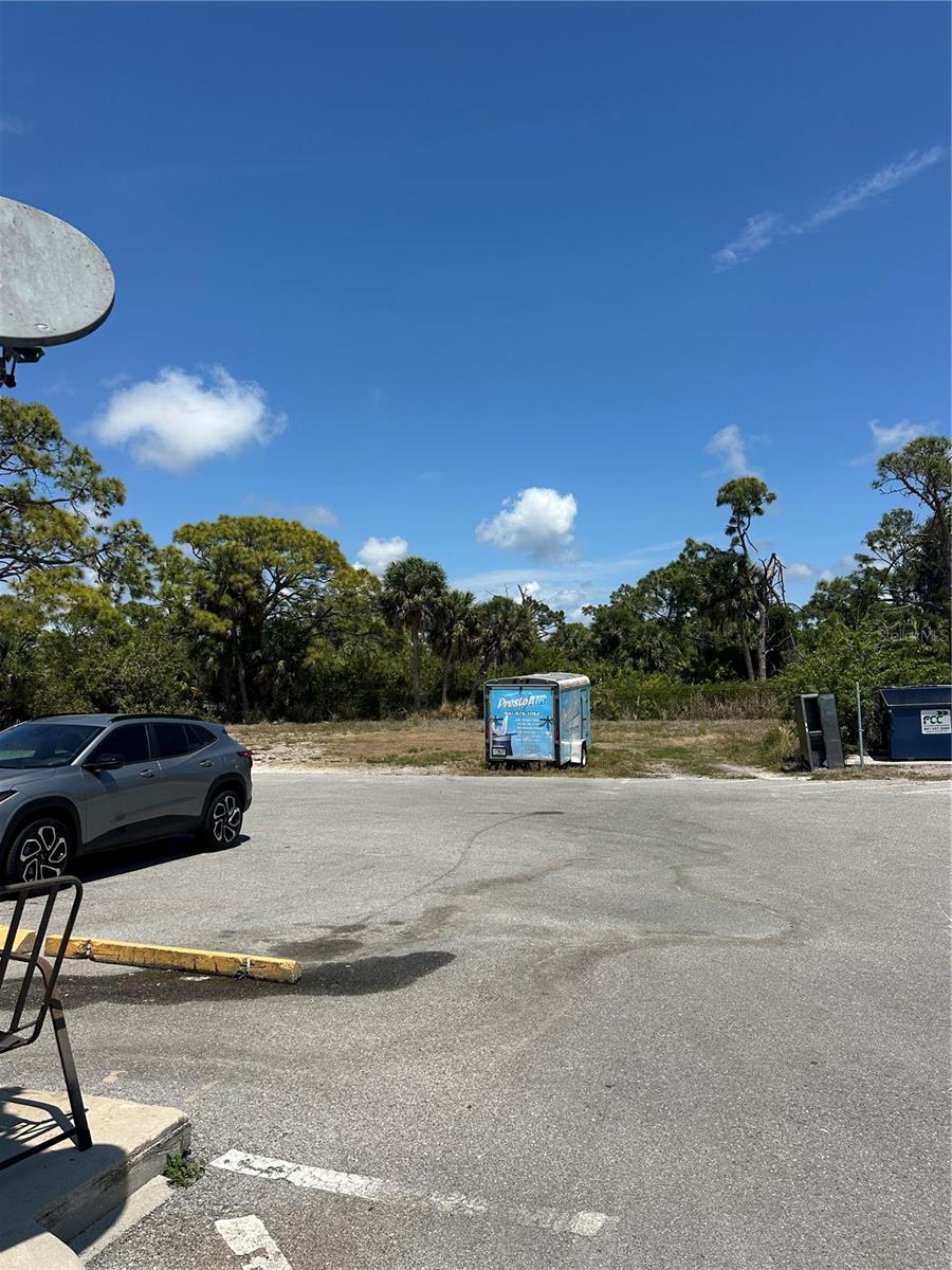 119 S INDIANA AVE, ENGLEWOOD, FL — photo 12