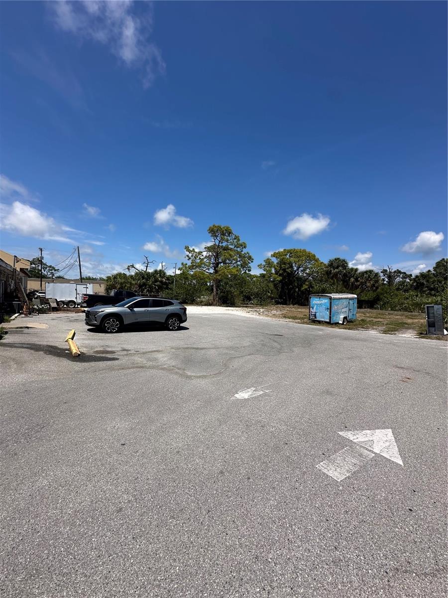 119 S INDIANA AVE, ENGLEWOOD, FL — photo 13