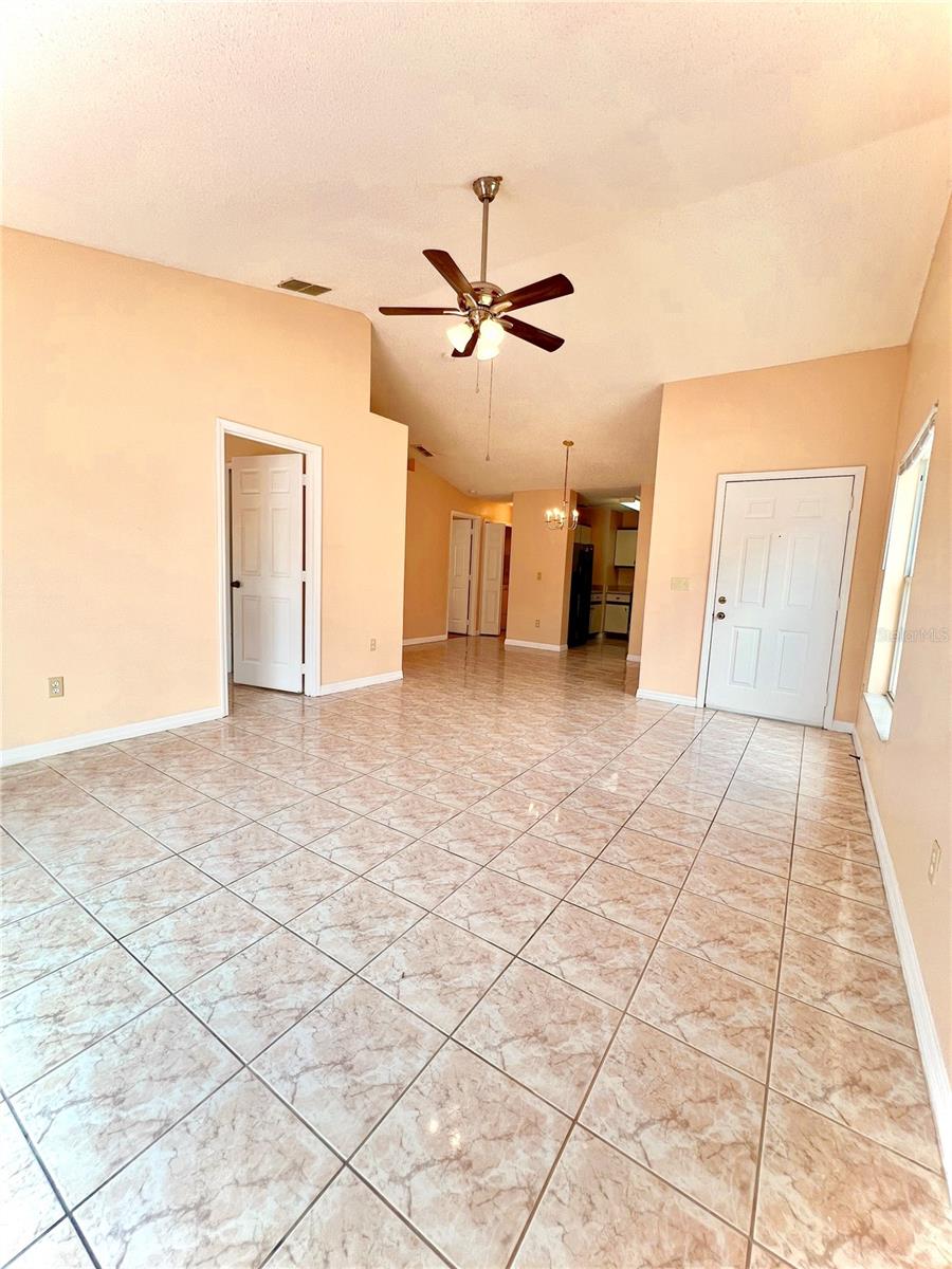 2416 CONDADO CT, KISSIMMEE, FL — photo 3