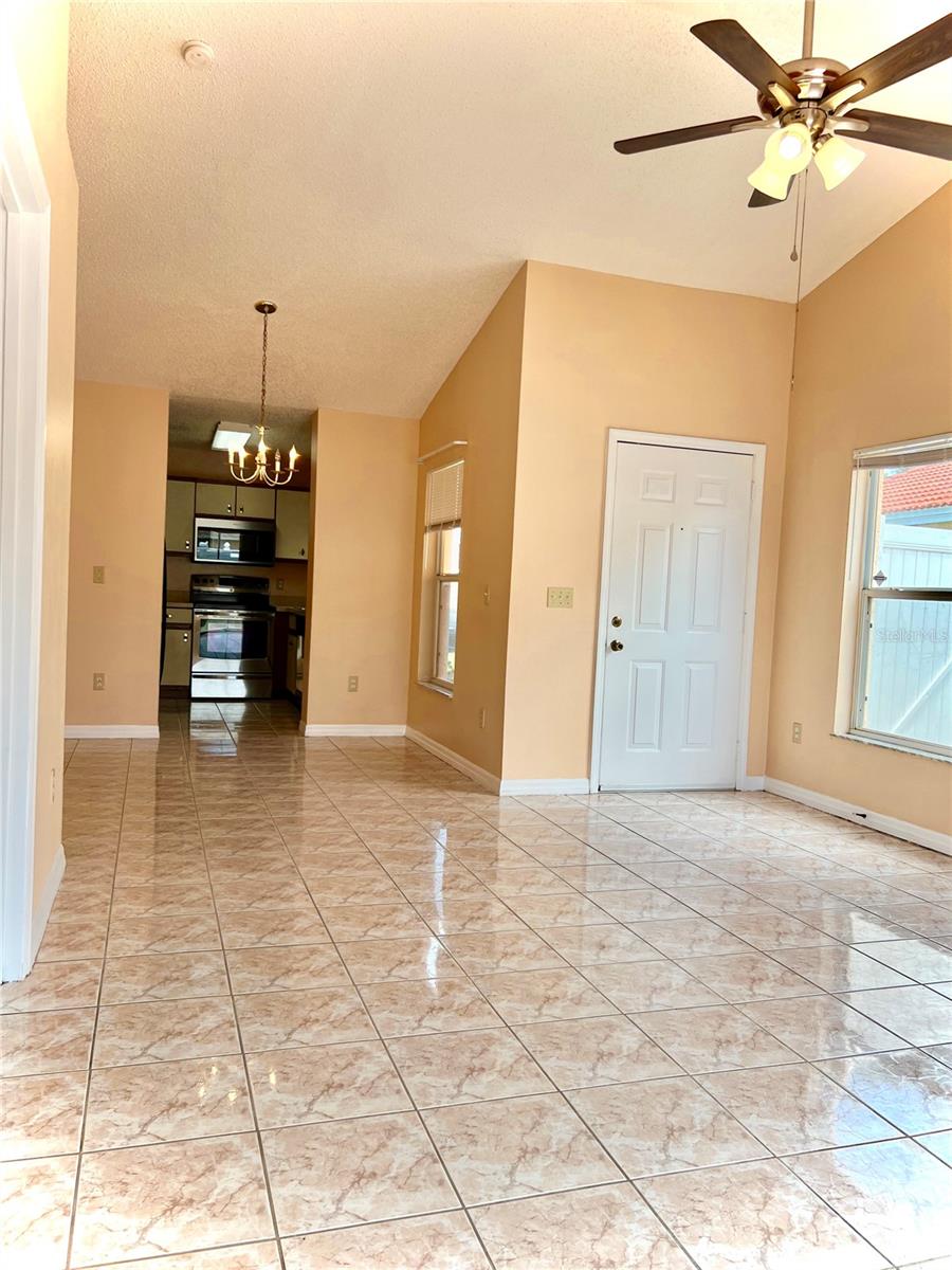 2416 CONDADO CT, KISSIMMEE, FL — photo 4