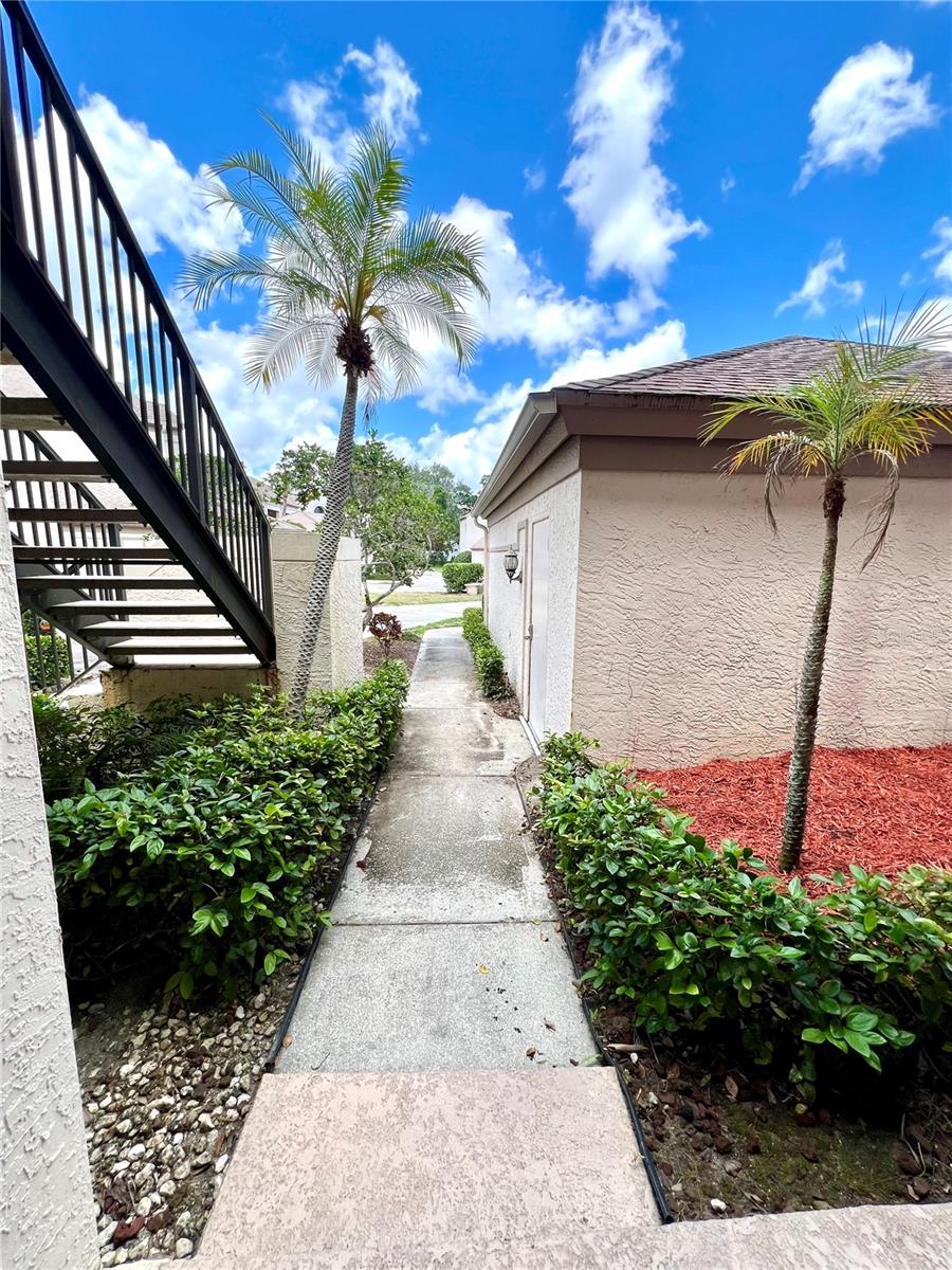 3014 RED OAK CT #102, PALM HARBOR, FL — photo 6