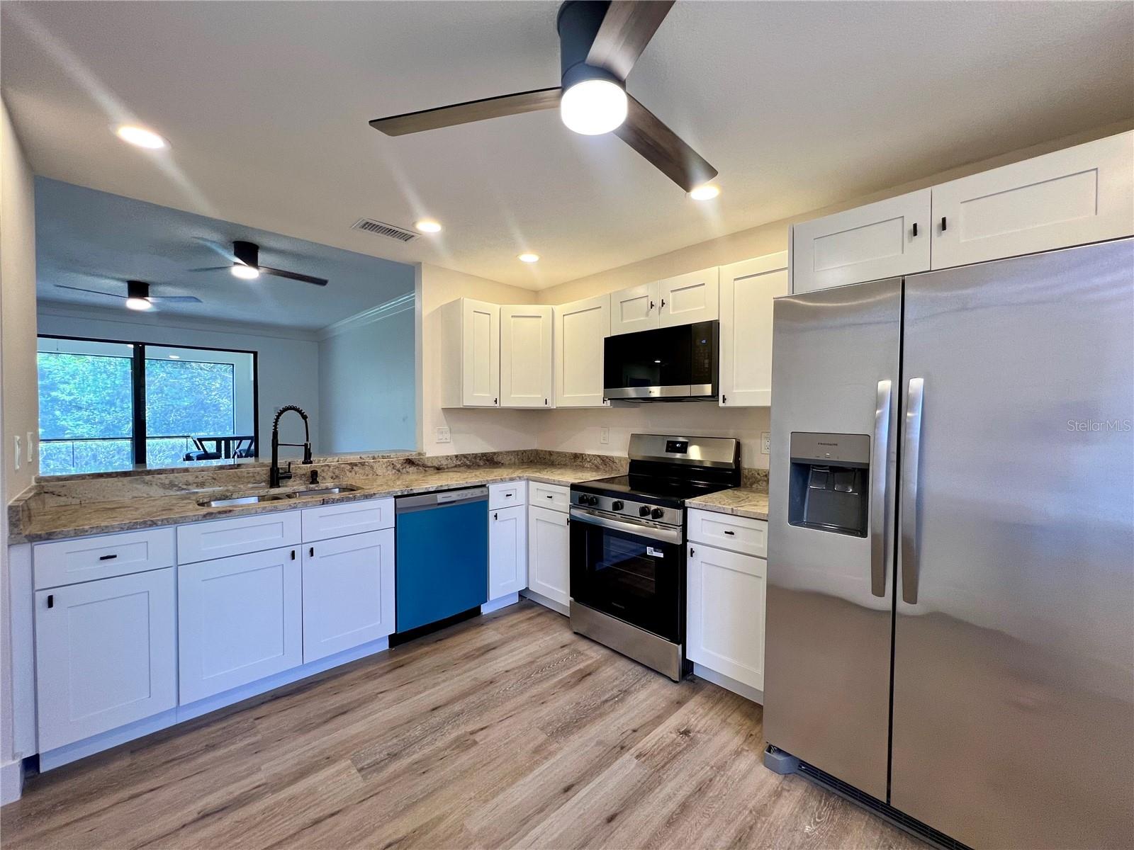 3014 RED OAK CT #102, PALM HARBOR, FL — photo 13