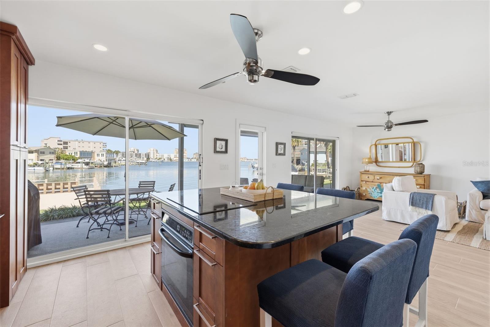 400 LARBOARD WAY #105, CLEARWATER BEACH, FL — photo 4