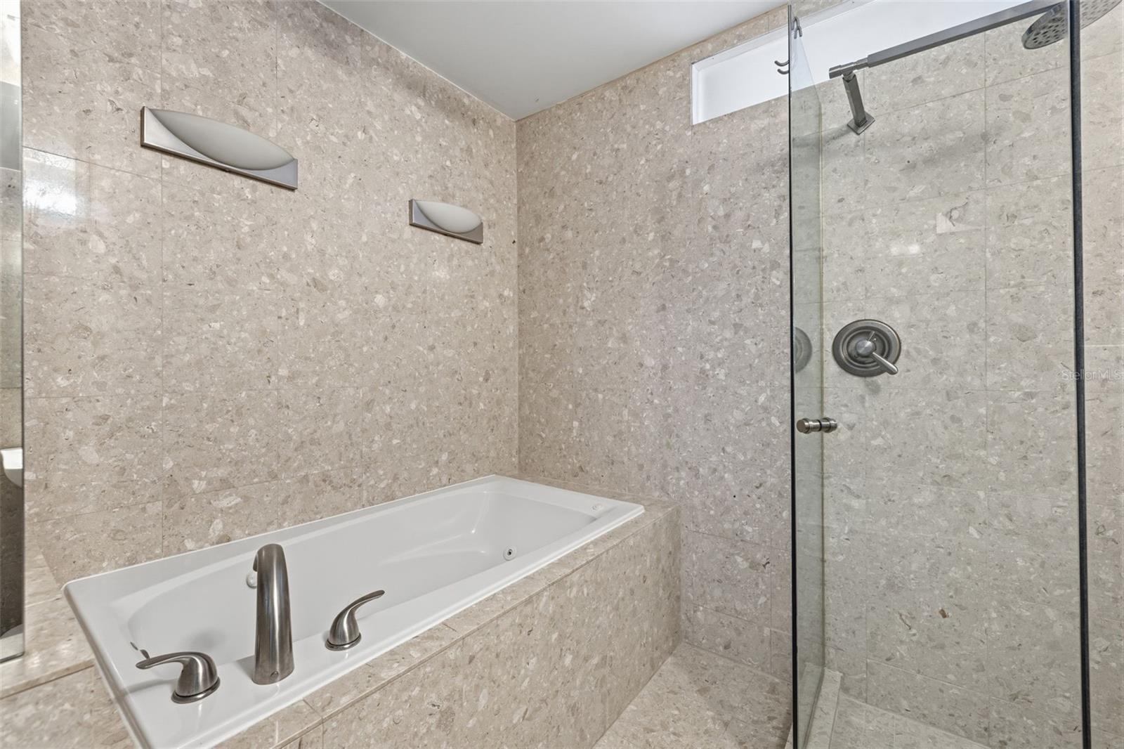 400 LARBOARD WAY #105, CLEARWATER BEACH, FL — photo 17