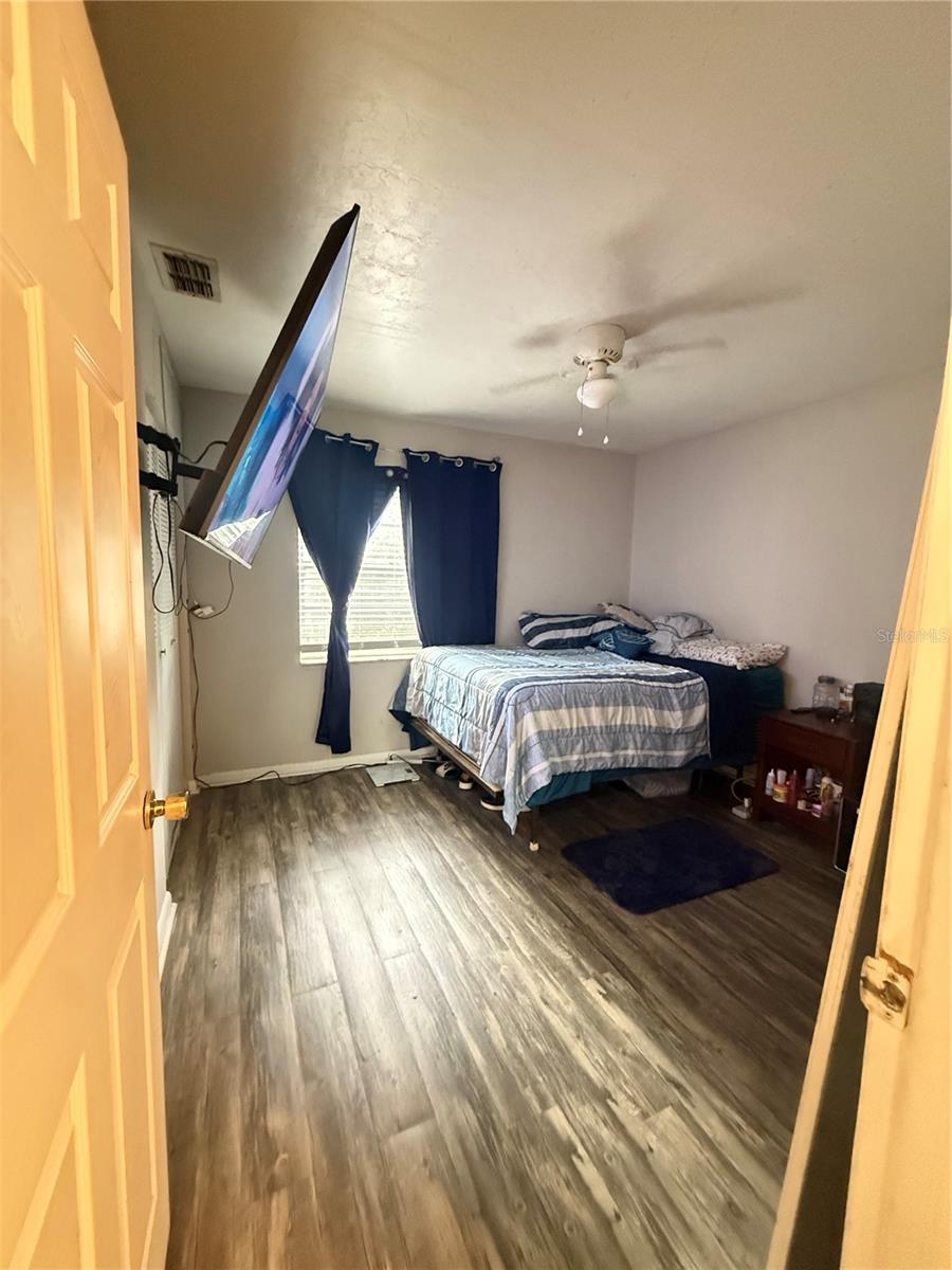615 SW 11TH LN #A, GAINESVILLE, FL — photo 2