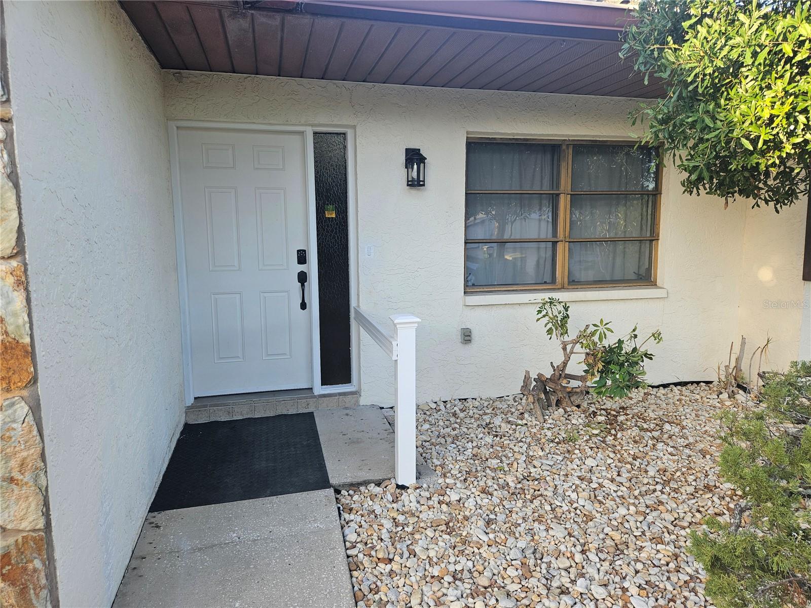 11557 124TH TER, LARGO, FL — photo 2