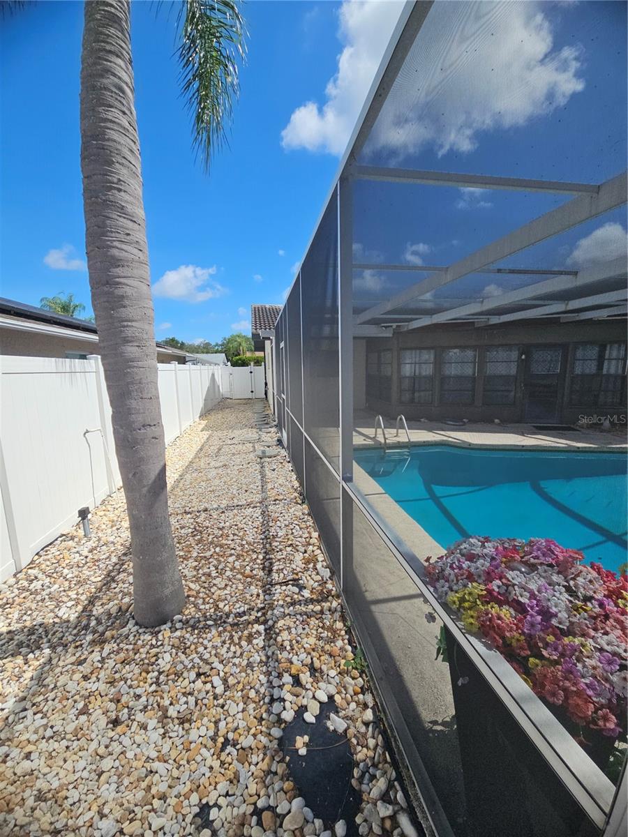 11557 124TH TER, LARGO, FL — photo 24