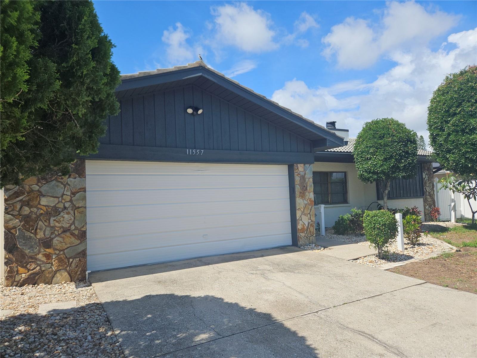 11557 124TH TER, LARGO, FL