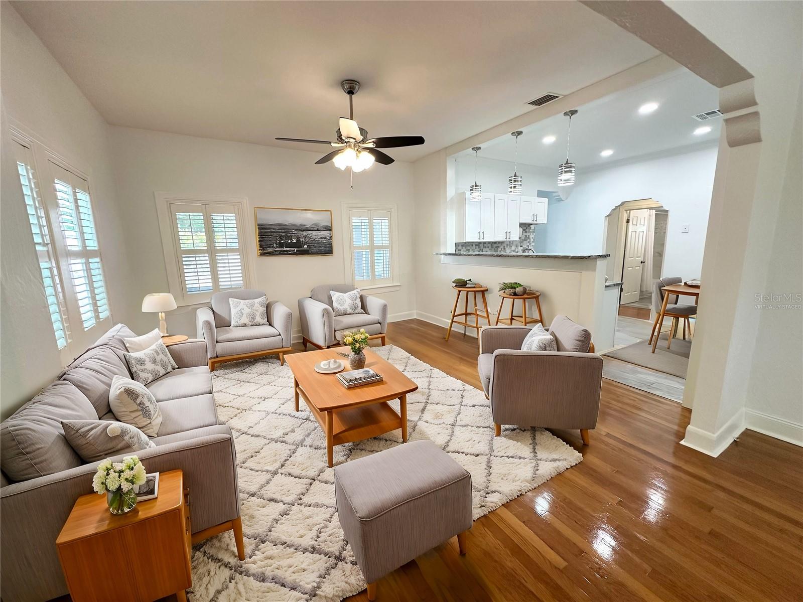 3025 W NORTH A ST, TAMPA, FL — photo 2