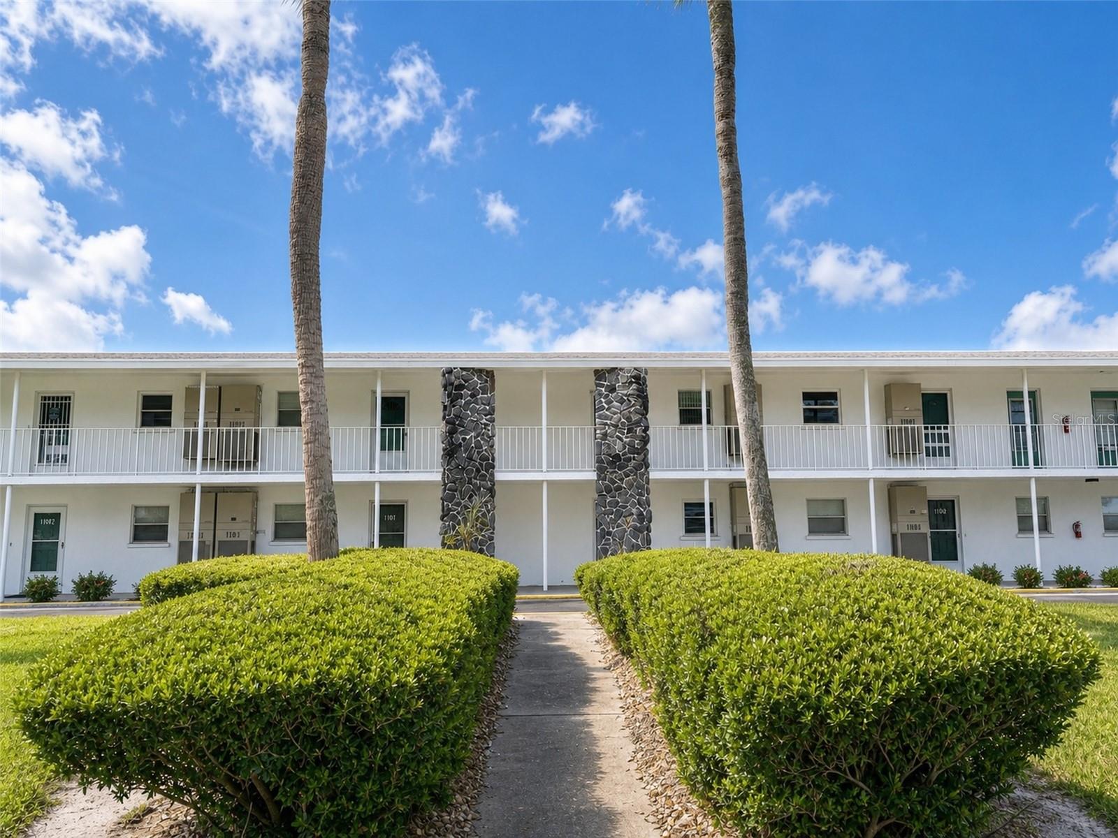 3900 ROXANE BLVD #11B, SARASOTA, FL — photo 2