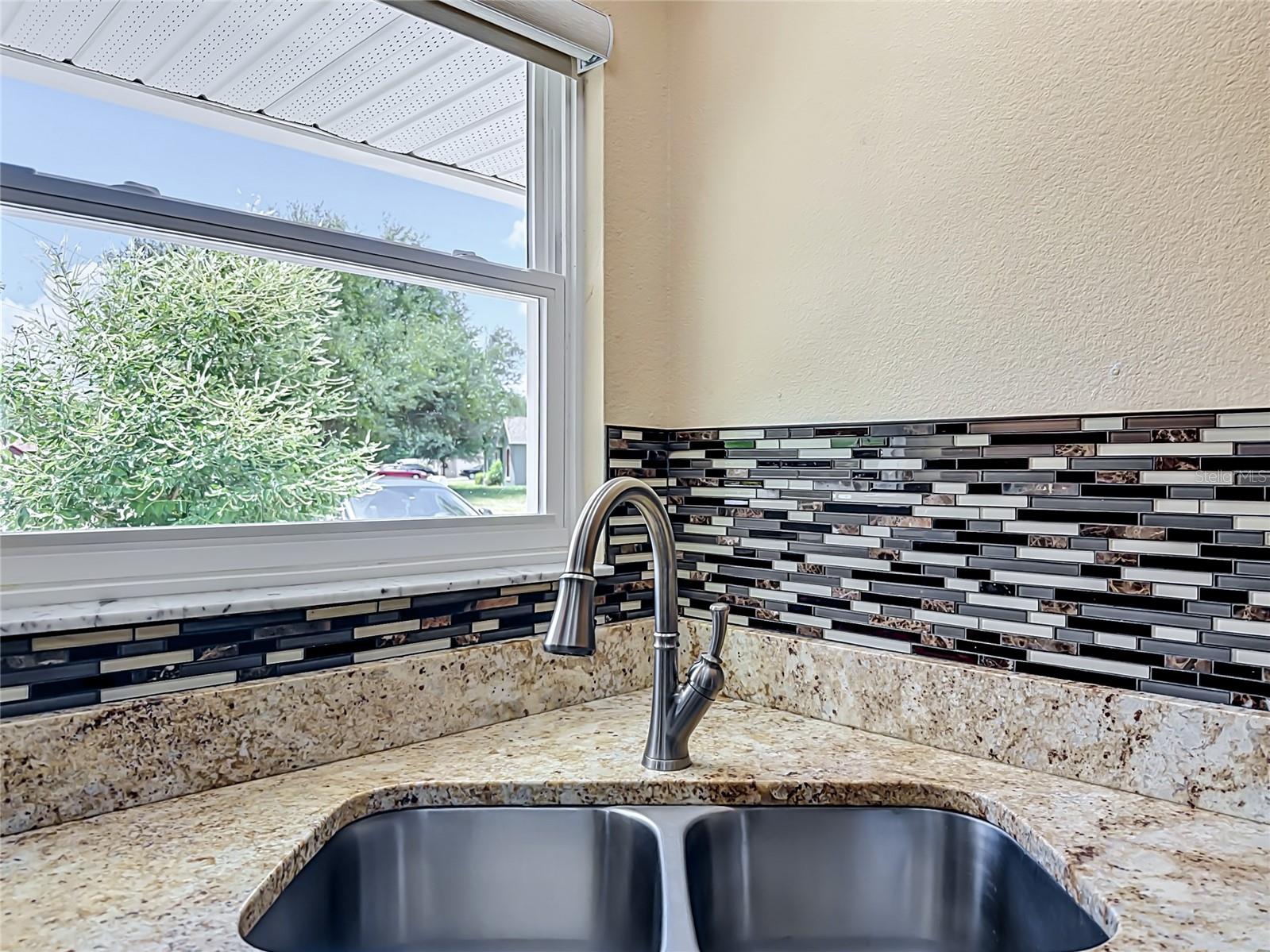 12547 PINE ISLAND DR, LEESBURG, FL — photo 19