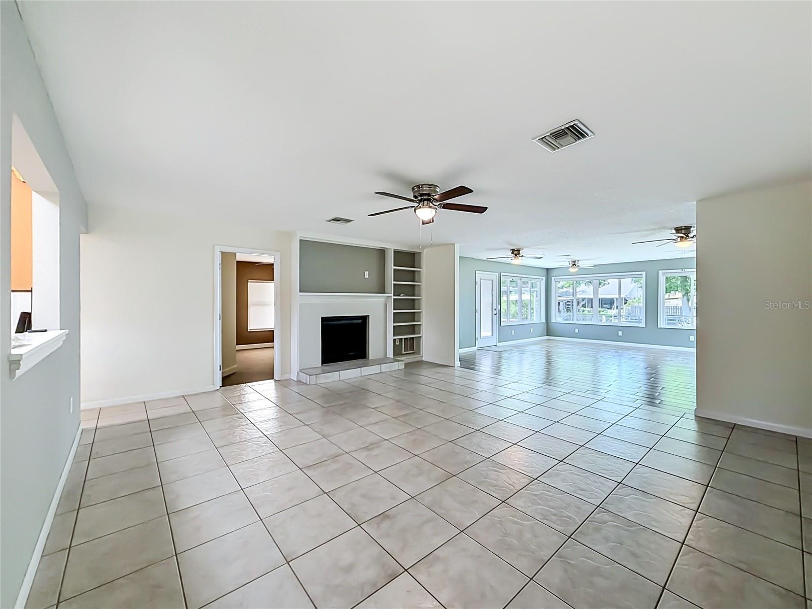 12547 PINE ISLAND DR, LEESBURG, FL — photo 31