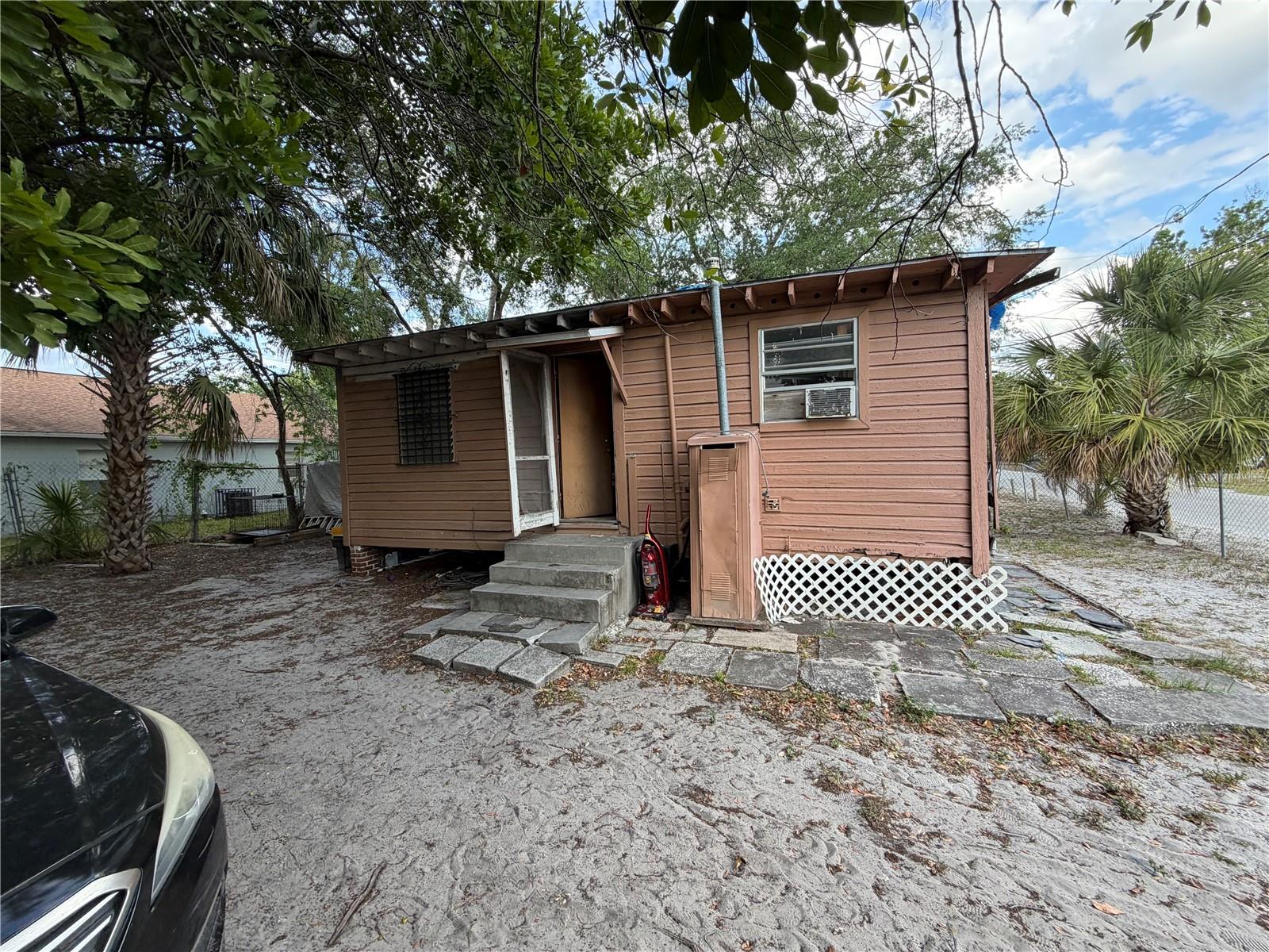 , TAMPA, FL