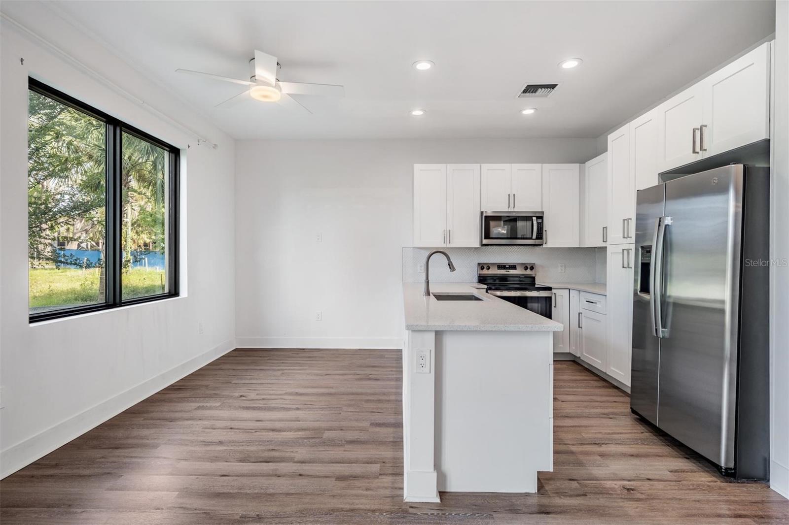 8709 PALM RANCHES PL, TAMPA, FL — photo 31