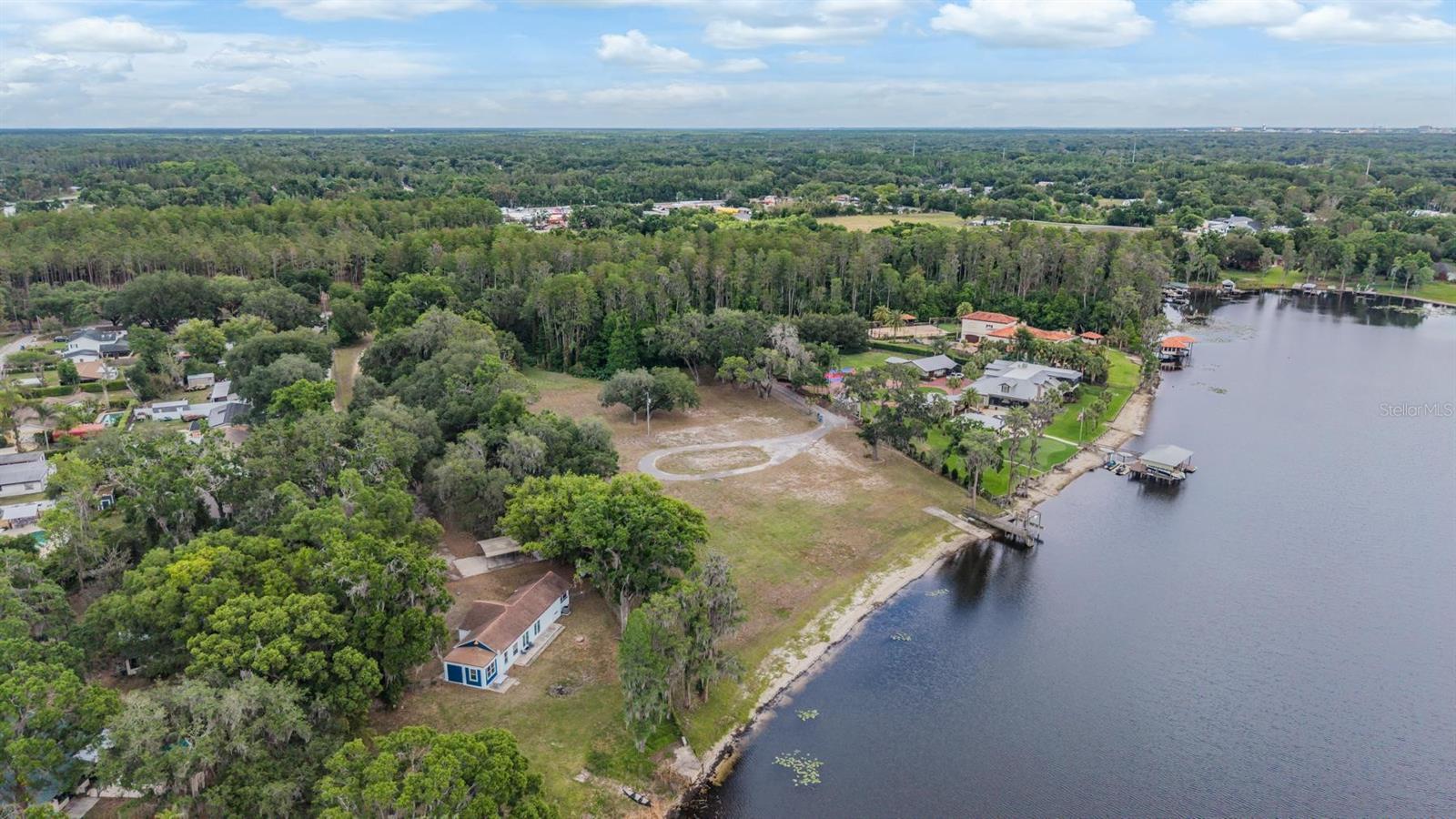 215 LAKE BRANT DR, LUTZ, FL — photo 5