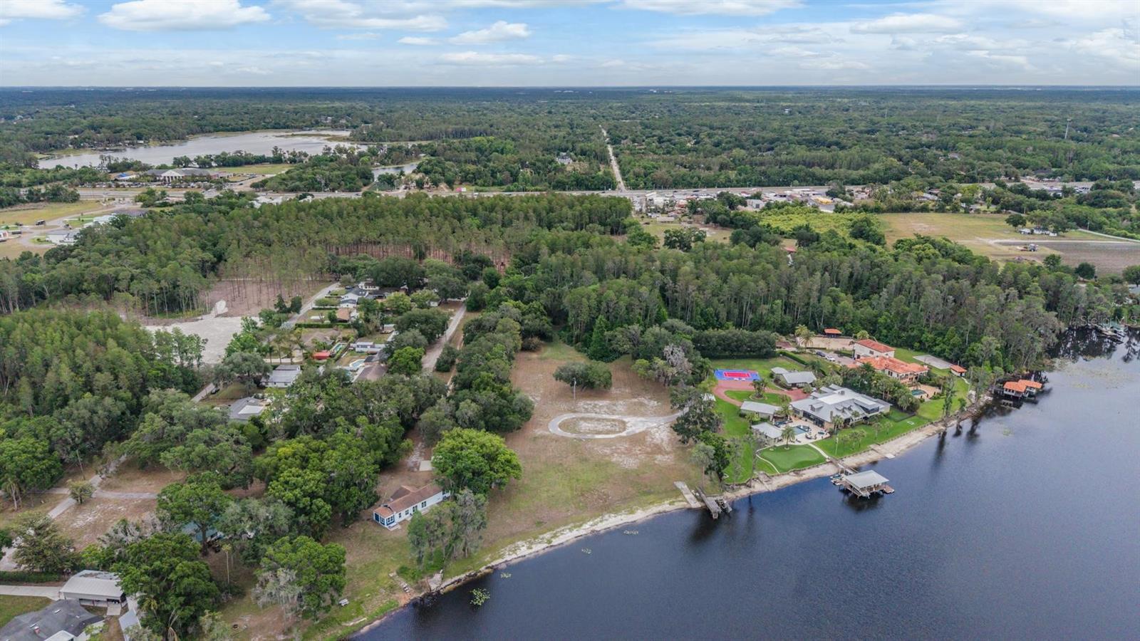 215 LAKE BRANT DR, LUTZ, FL — photo 21