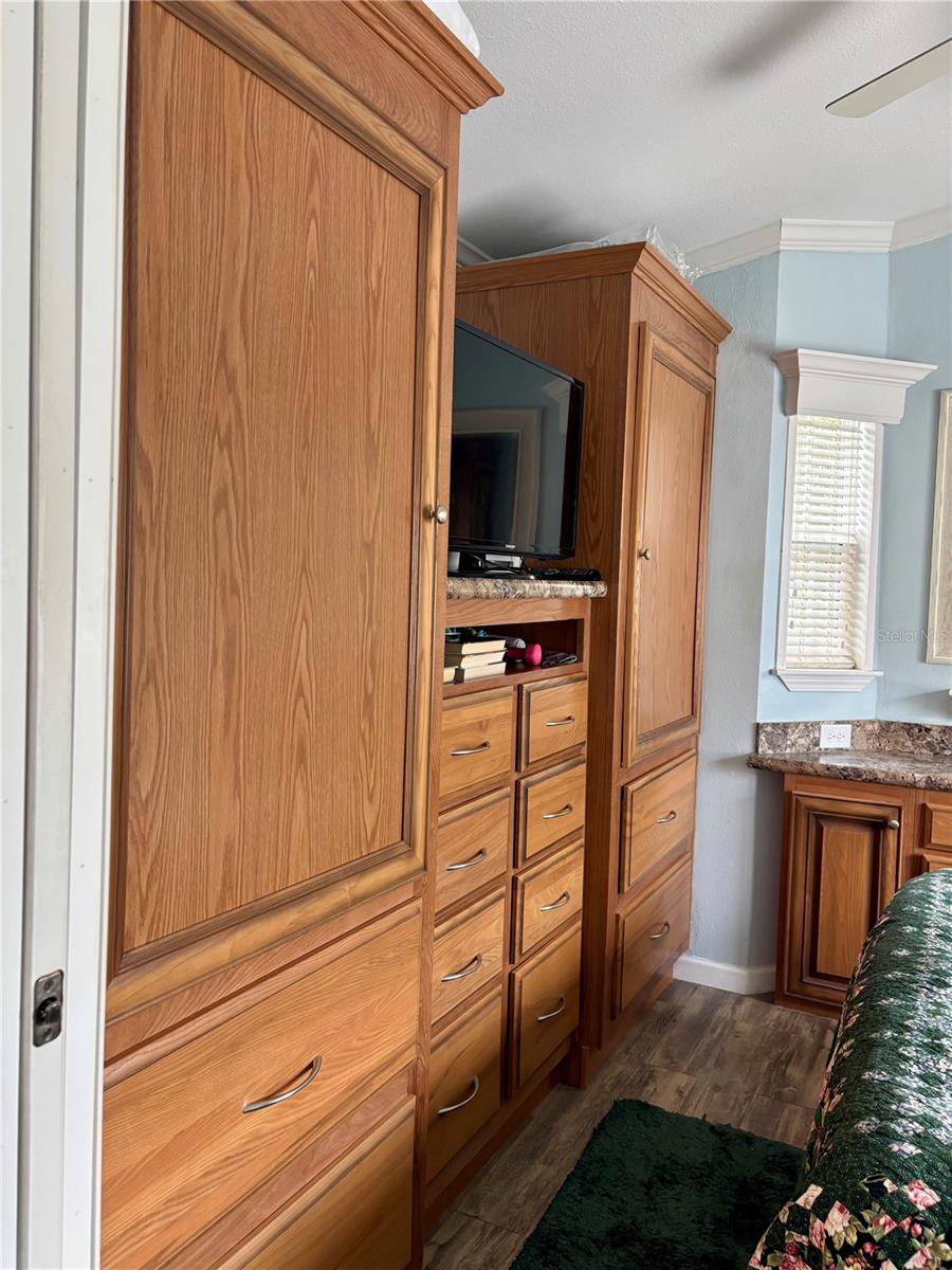 3255 NE 104TH AVE, SILVER SPRINGS, FL — photo 38