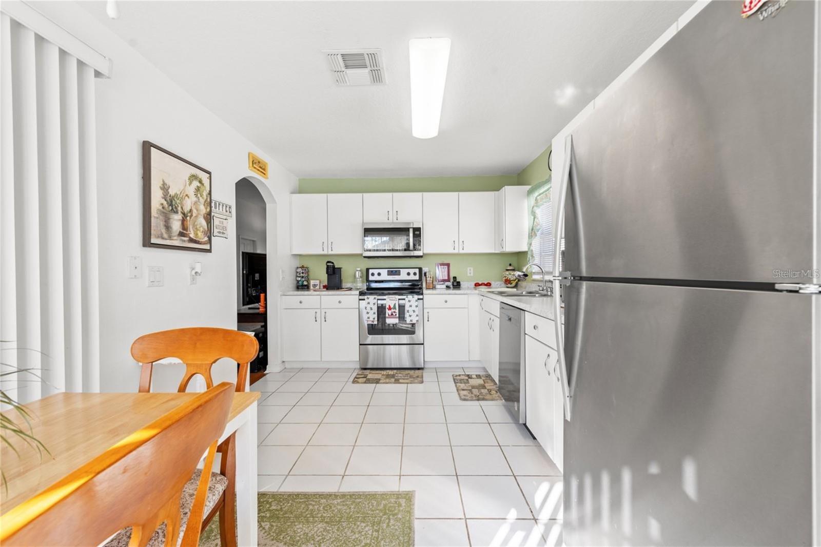 221 PRATHER DR, DAVENPORT, FL — photo 10